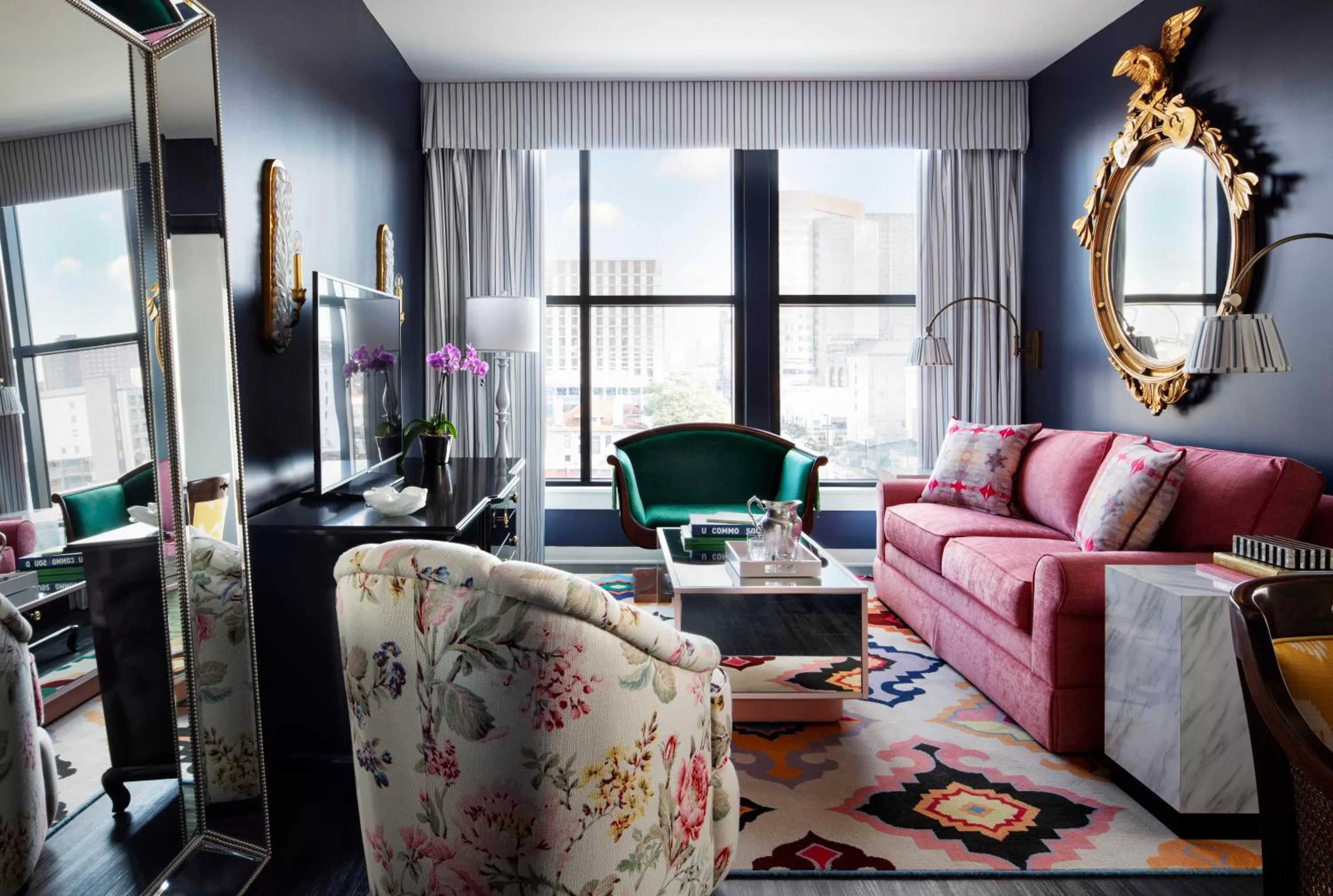 Living room in Graduate by Hilton Nashville