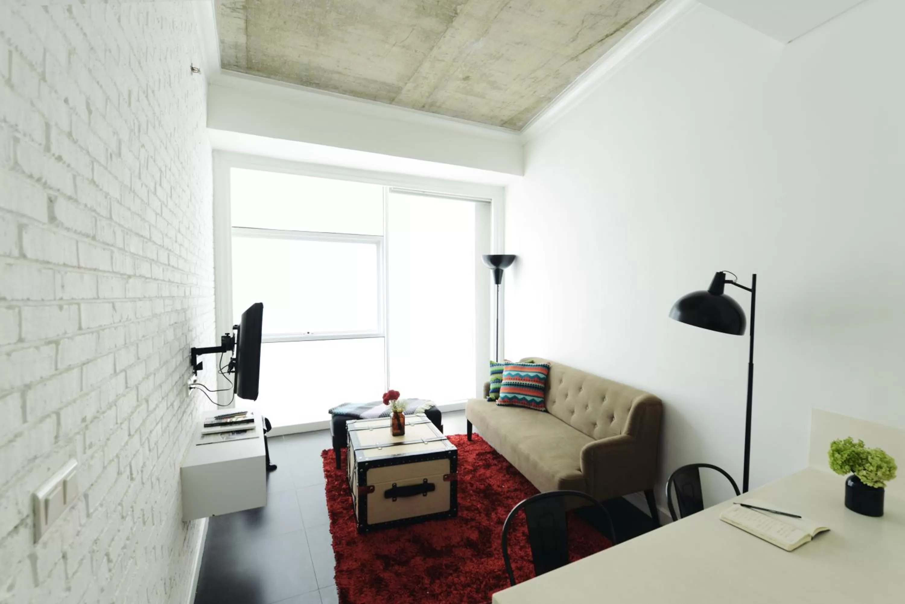 Living room in Morrissey Hotel