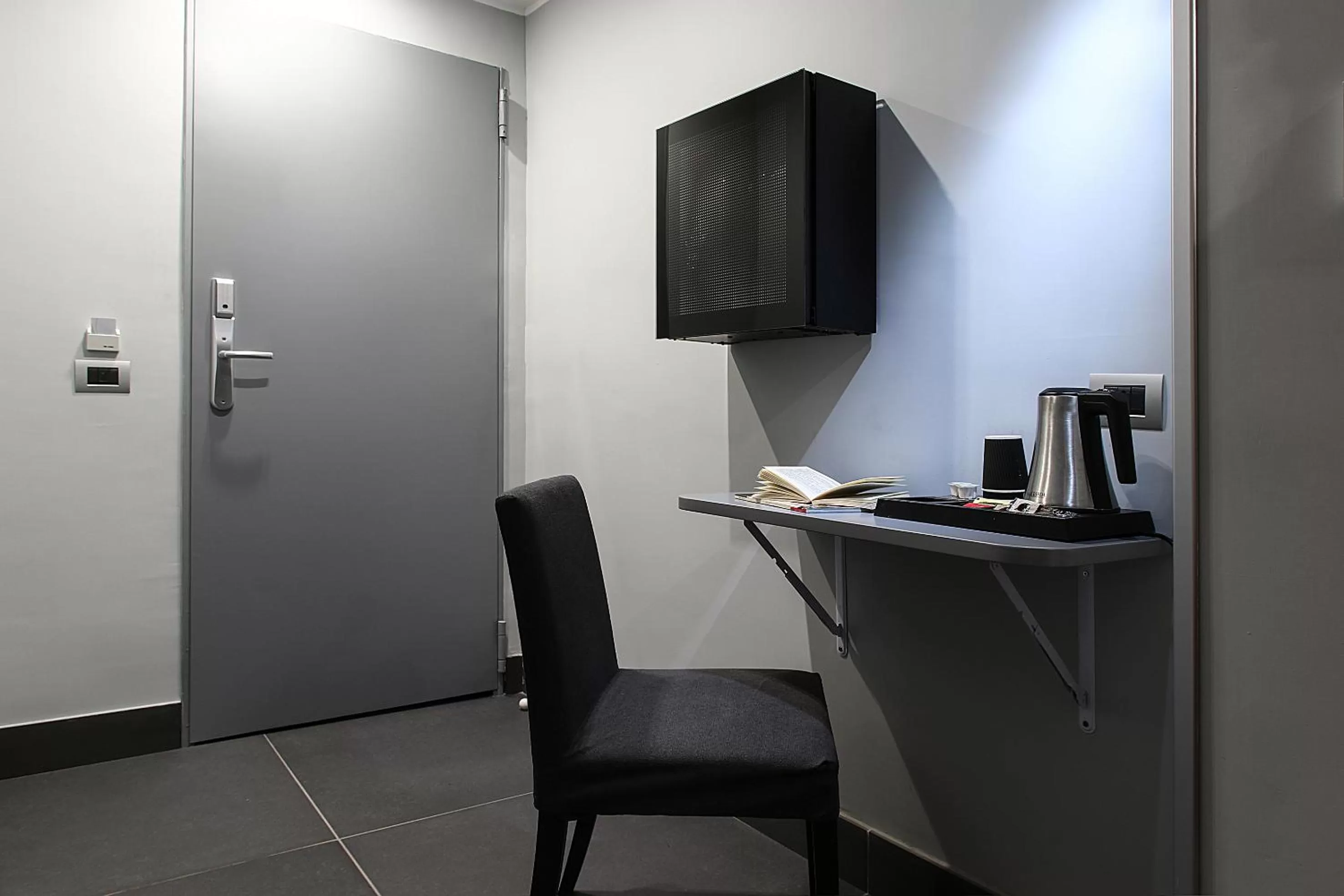 Coffee/tea facilities in Best Western JFK Hotel