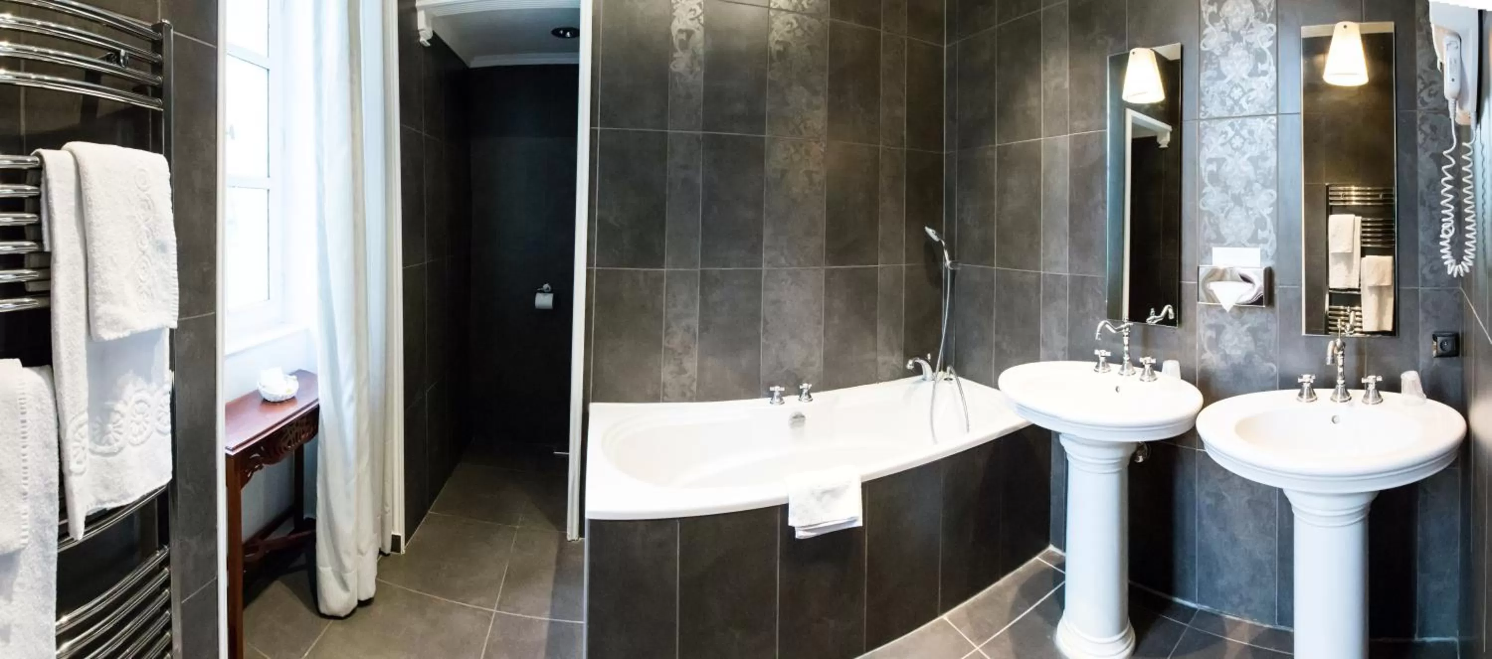 Bathroom in Château de Bellefontaine - Teritoria