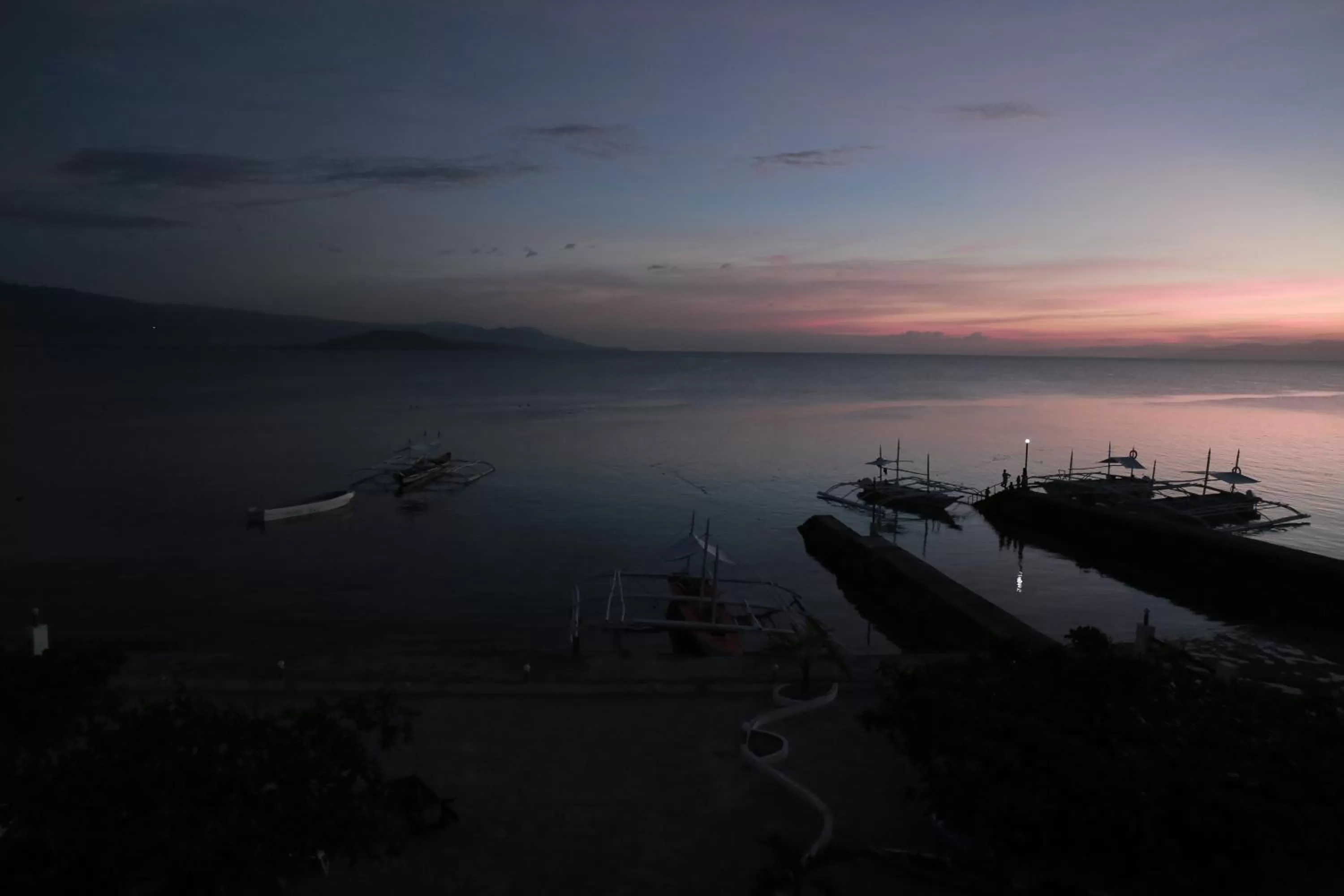 Beach in Turtle Bay Dive Resort