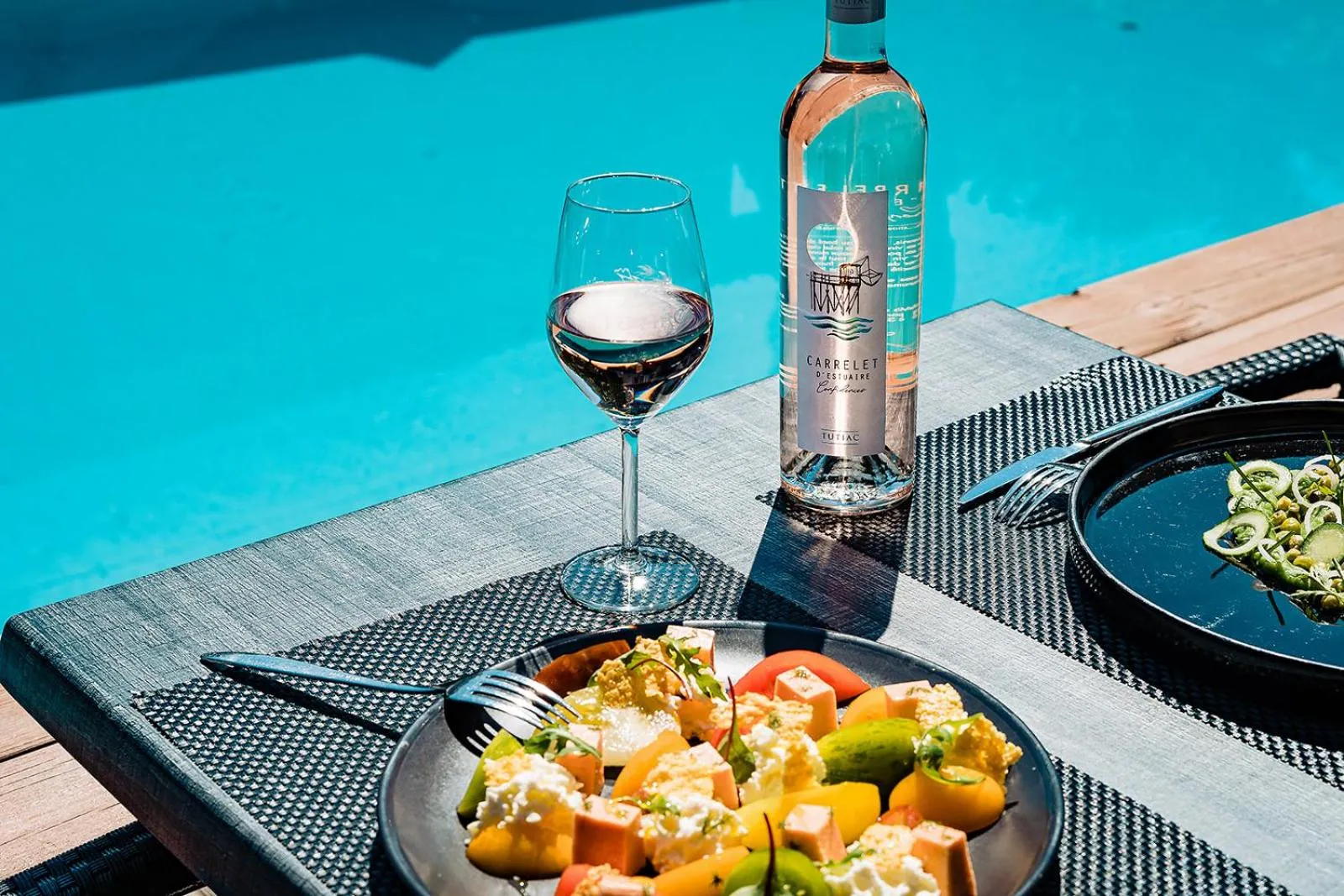 Food and drinks in Logis Hôtel Restaurant La Citadelle