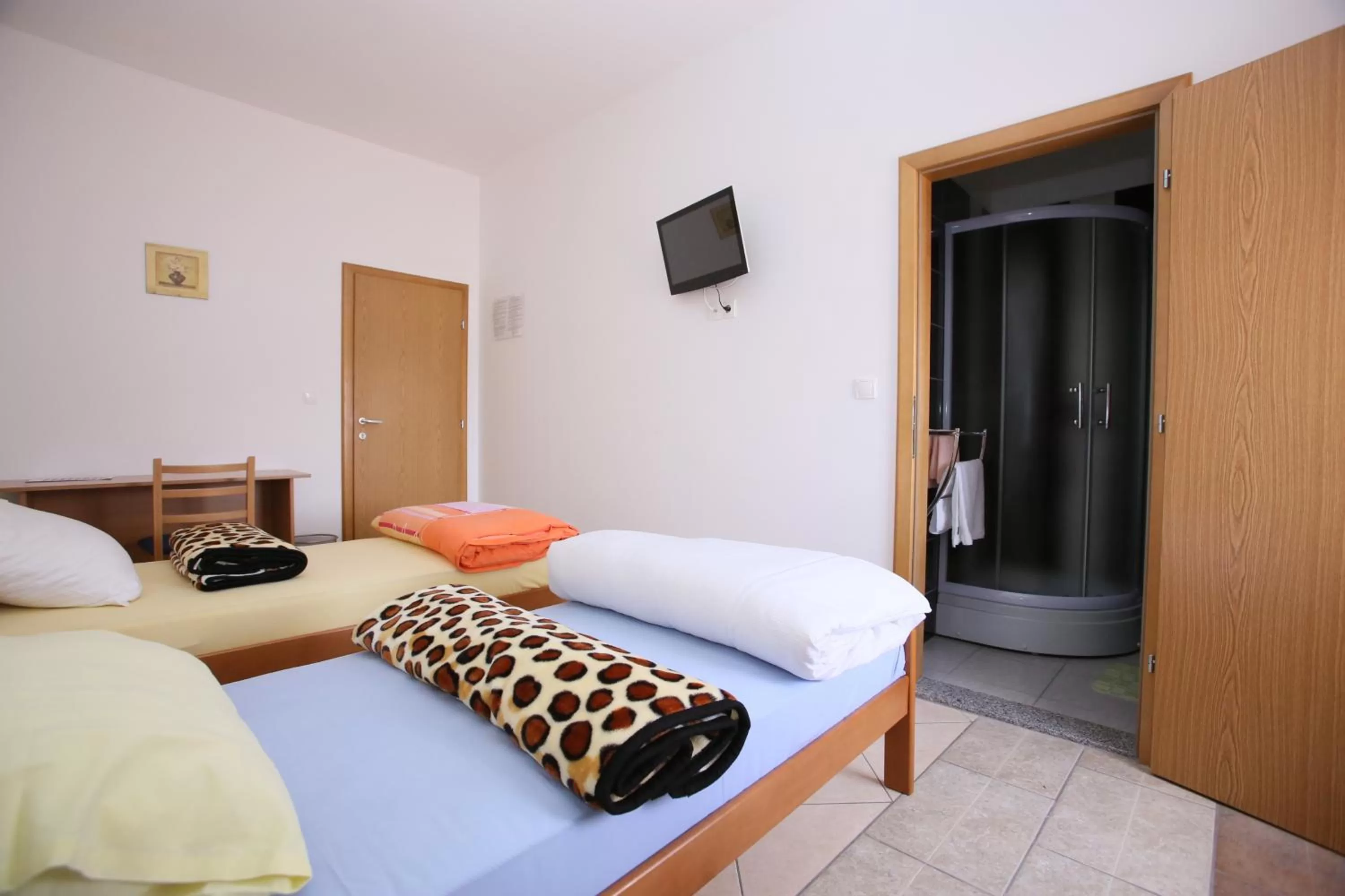 Photo of the whole room in Motel Maks