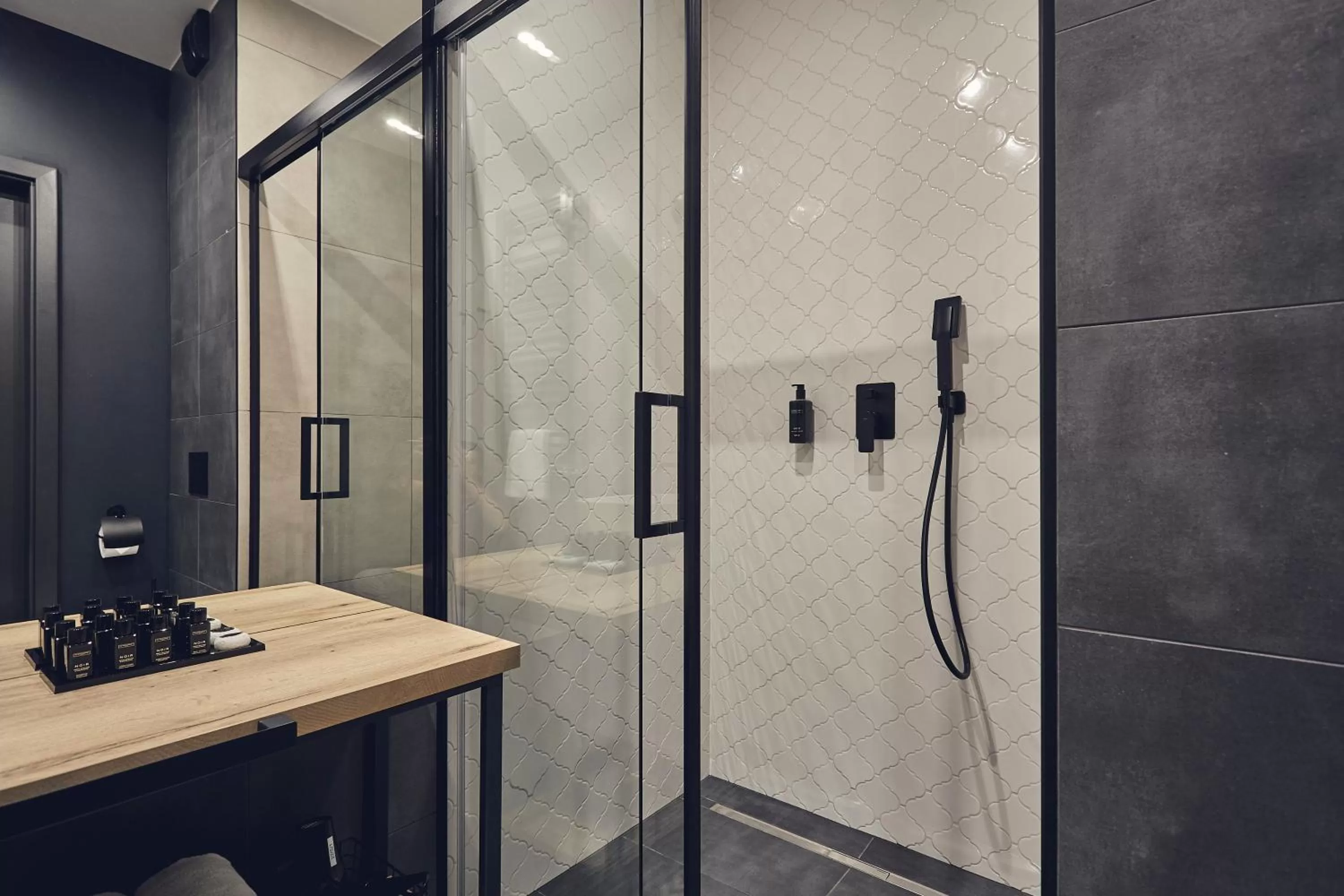 Shower in The Bridge Suites Hotel