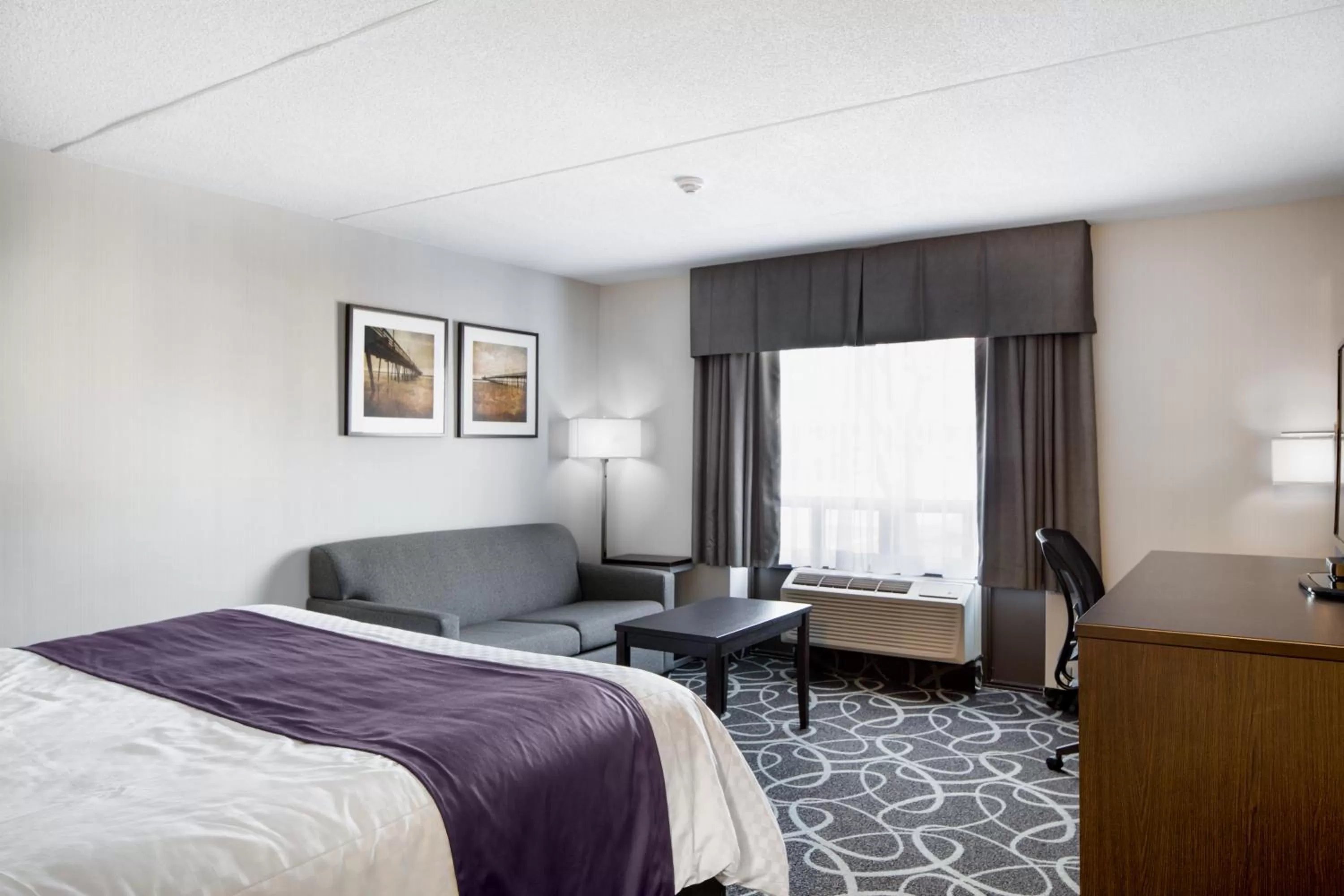 Bed in Stonecroft Inn