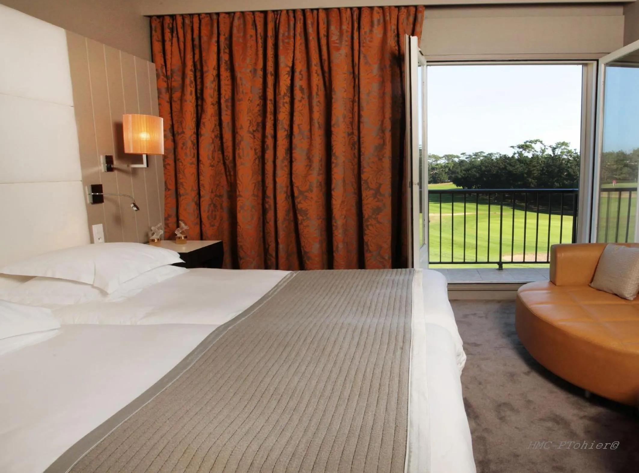 Bed in Hôtel et Résidence de Chiberta et du Golf