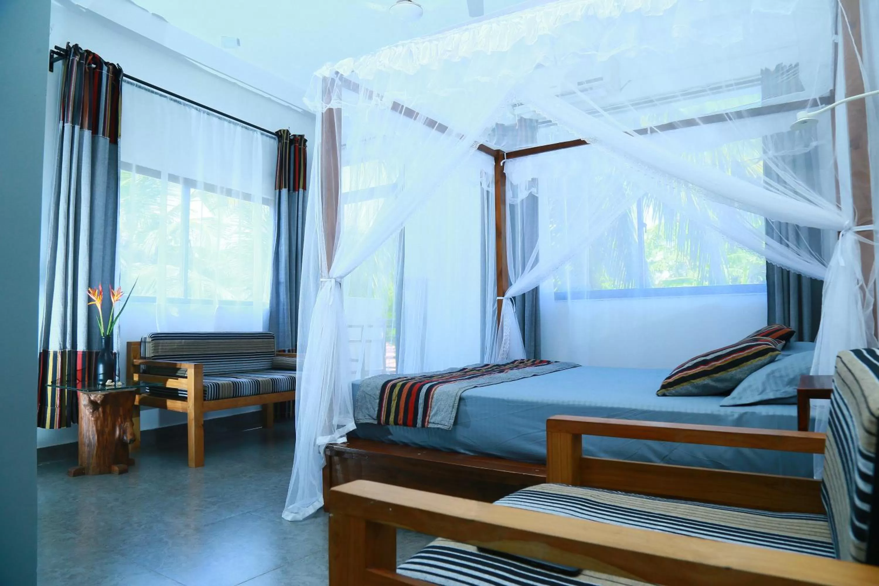 Photo of the whole room, Bed in SriMany