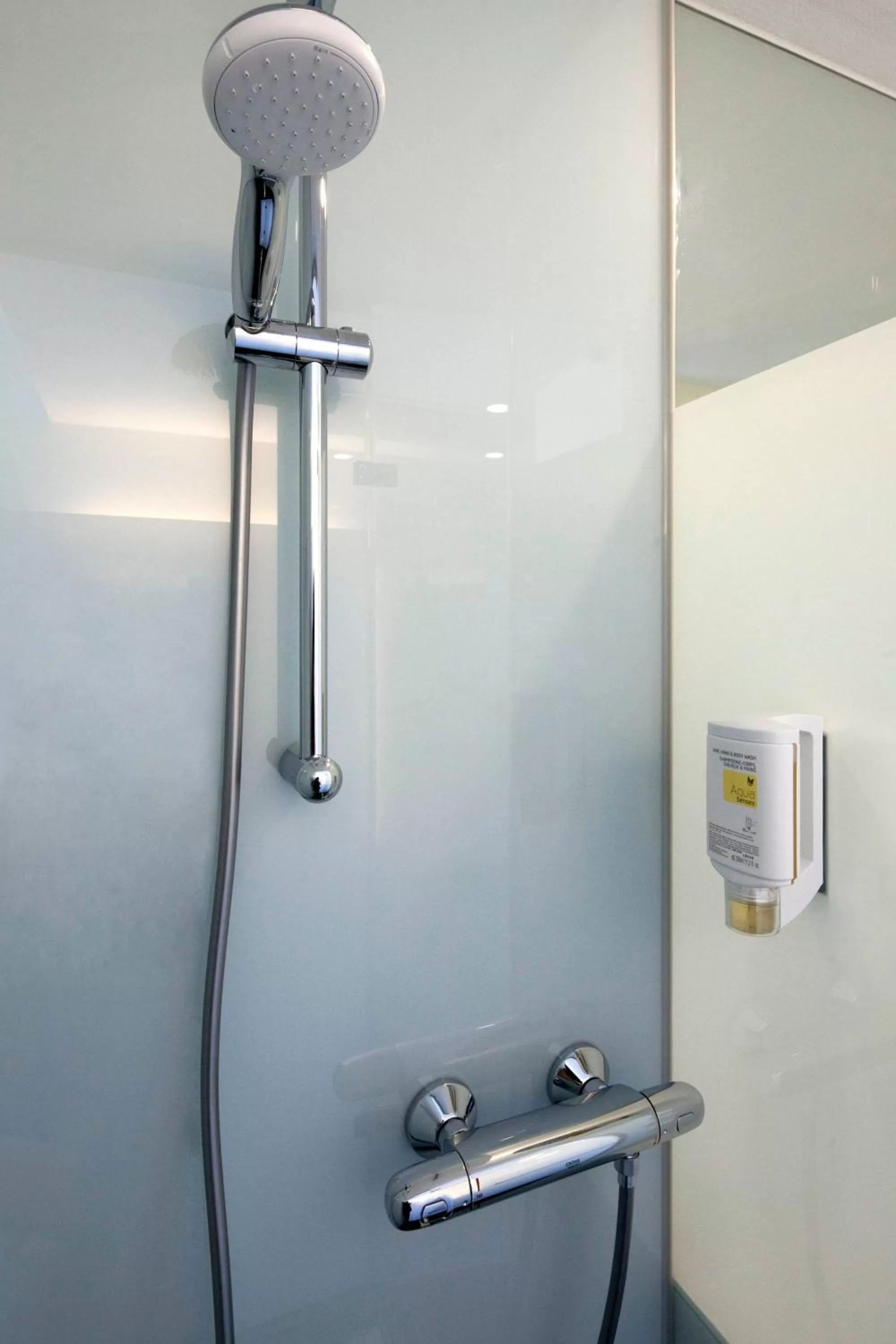 Bathroom in easyHotel Maastricht City Centre