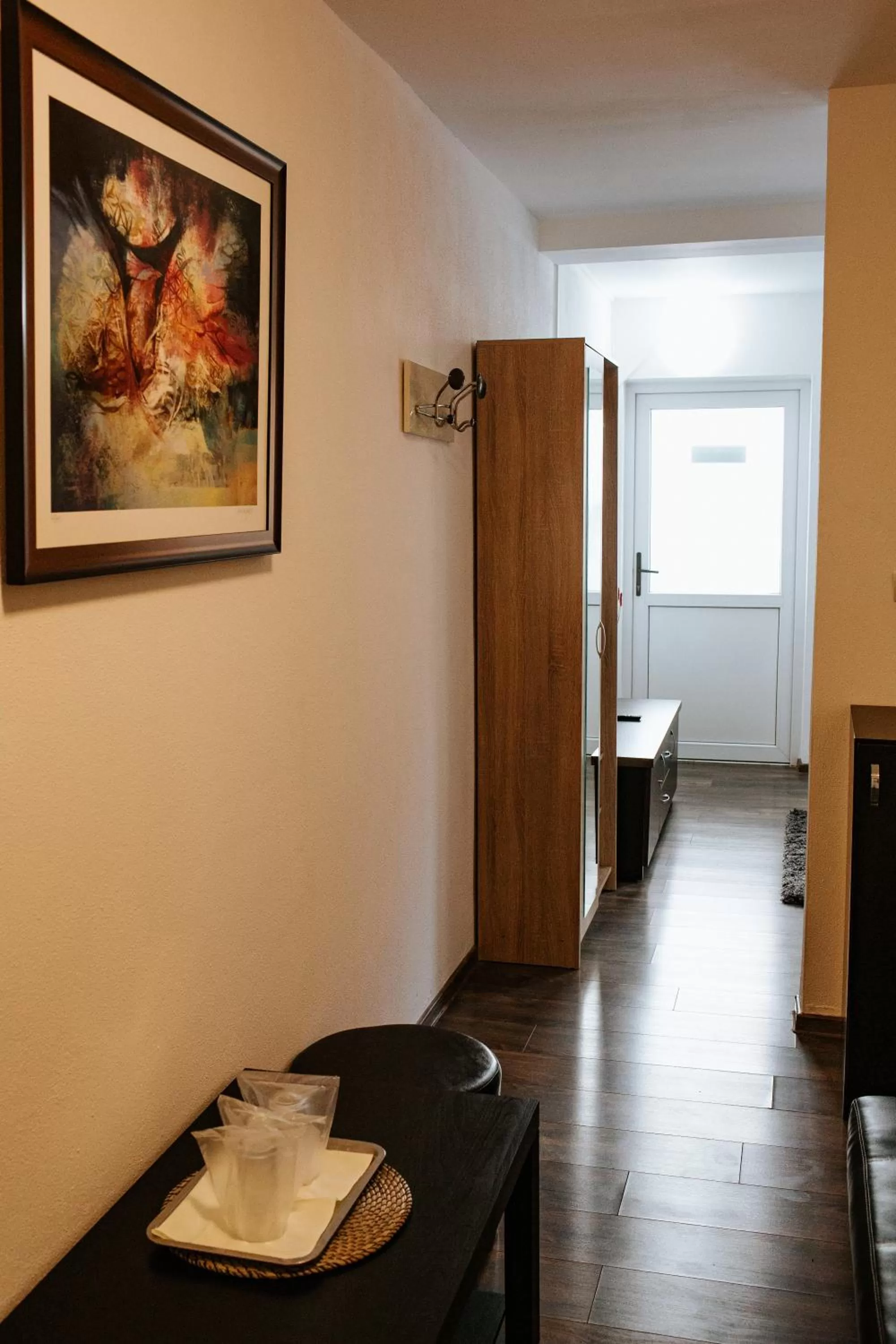 Living room, Bed in Pensiunea Pictorilor