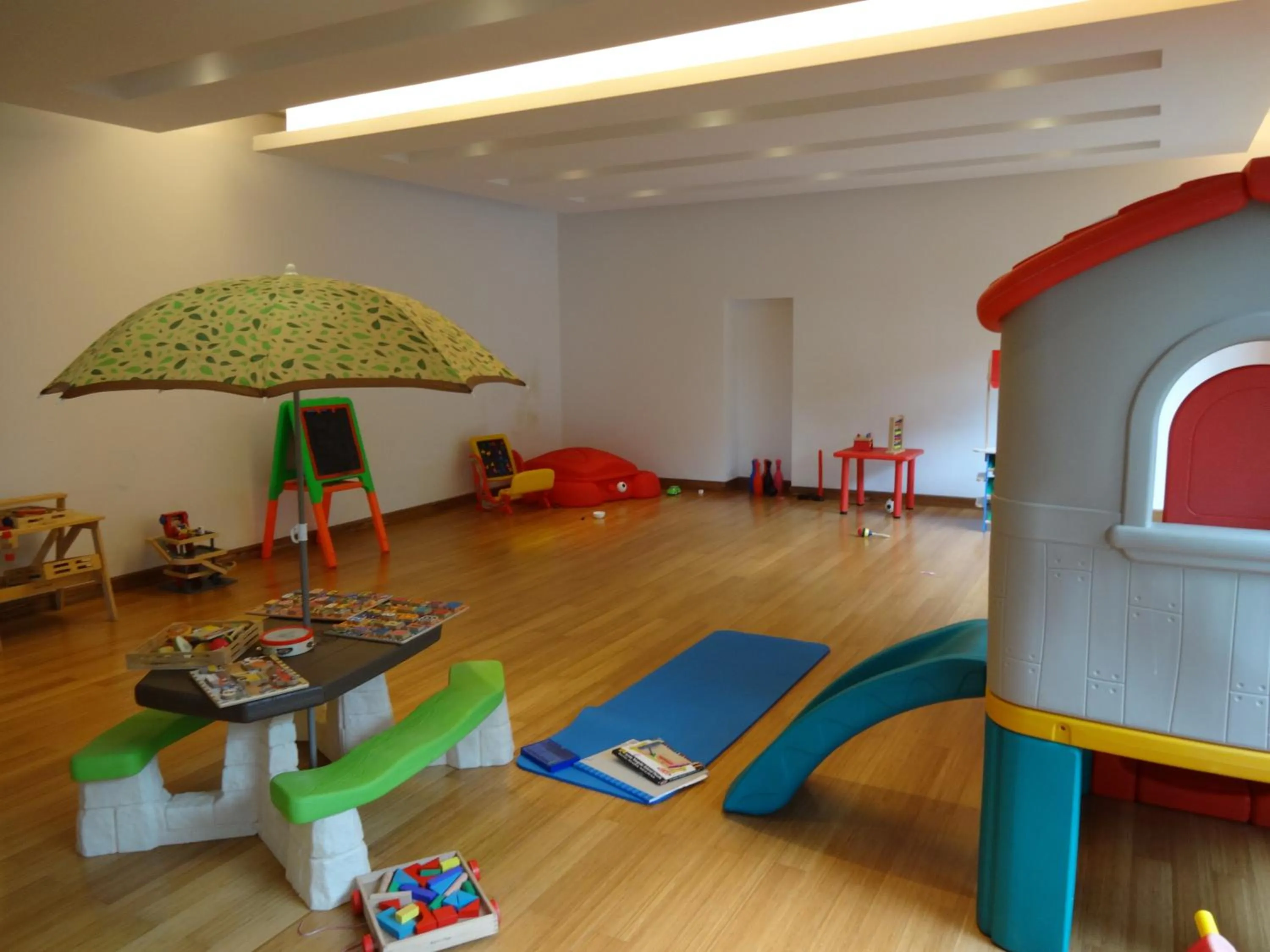 Kids's club in The Claridges Nabha Residence