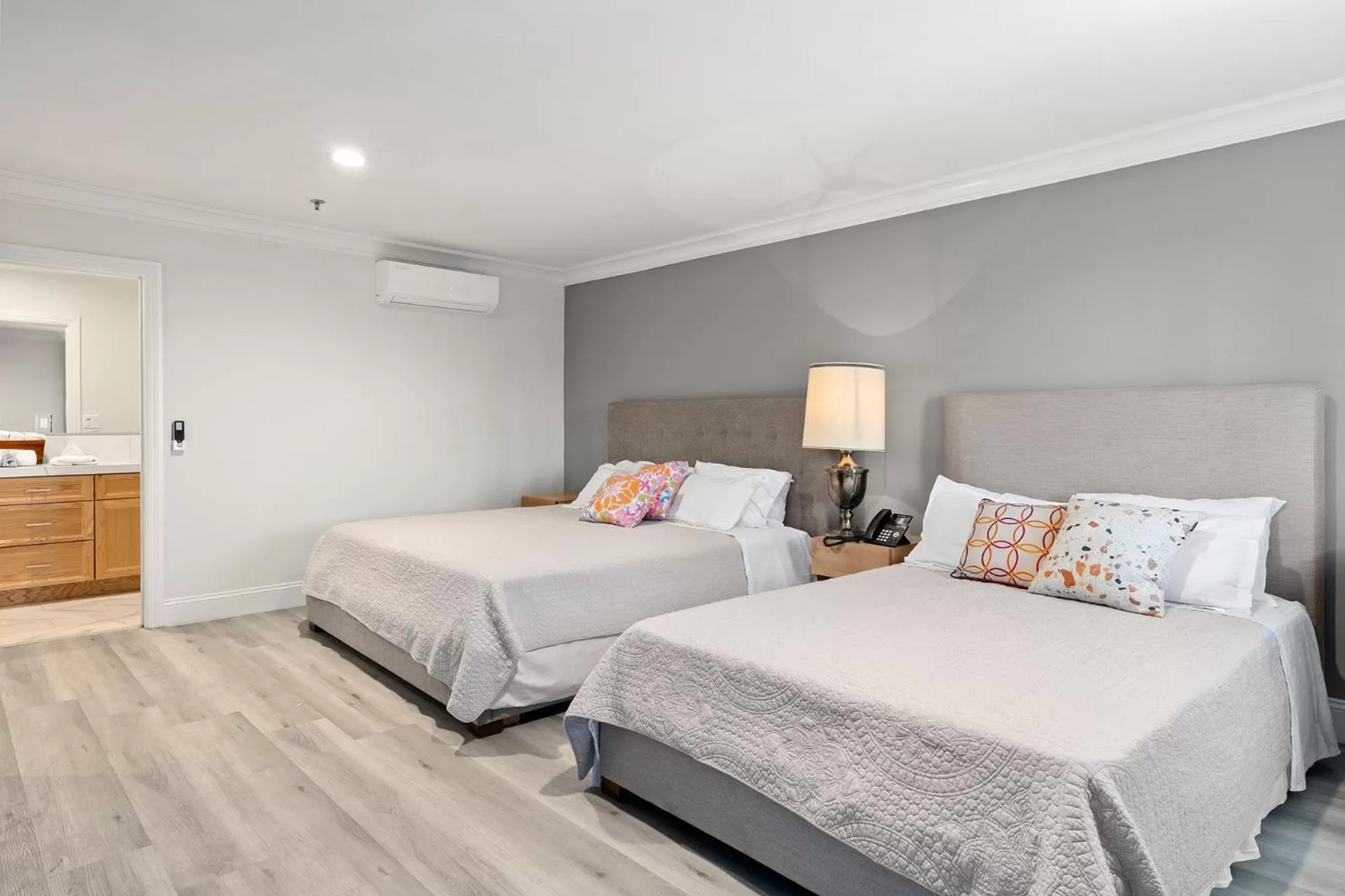 Bed in Hotel Huntington