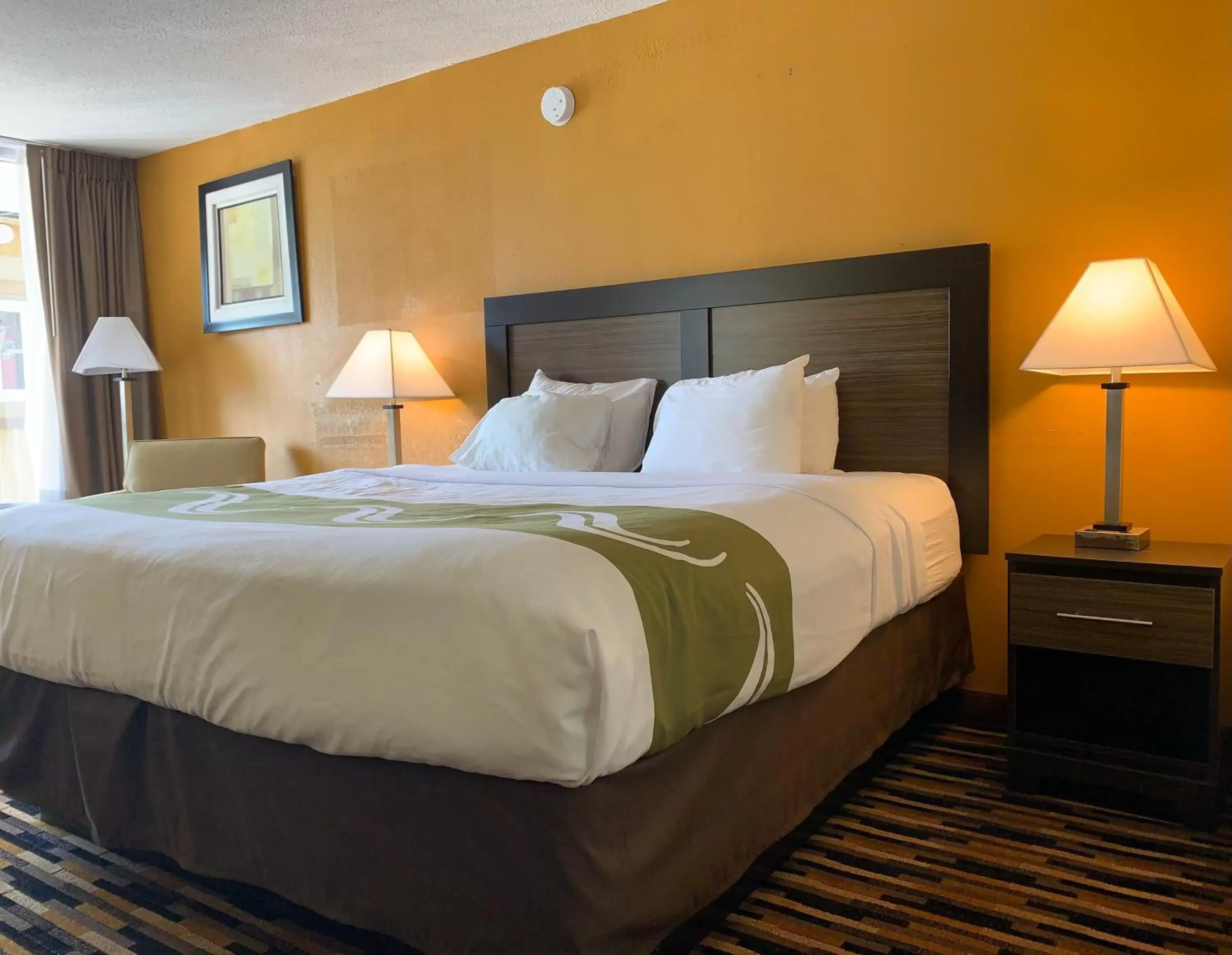 King Room - Non-Smoking in Quality Inn University Area King Room - Non-Smoking in Quality Inn University Area