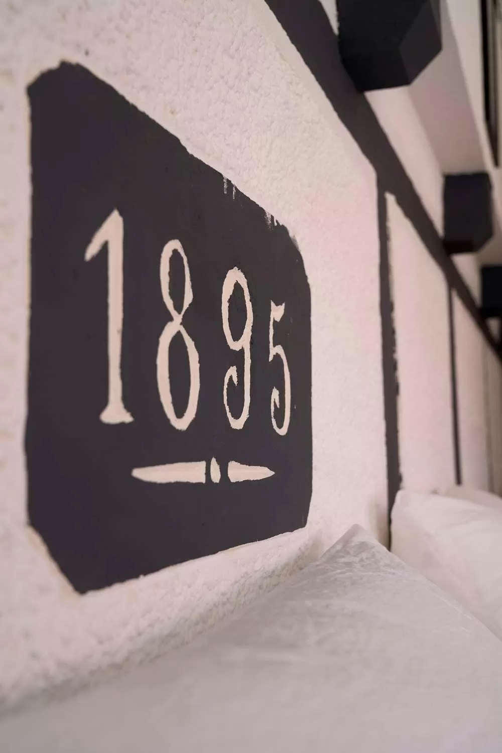 Decorative detail, Property Logo/Sign in Hotel zur Post Ochsendorf