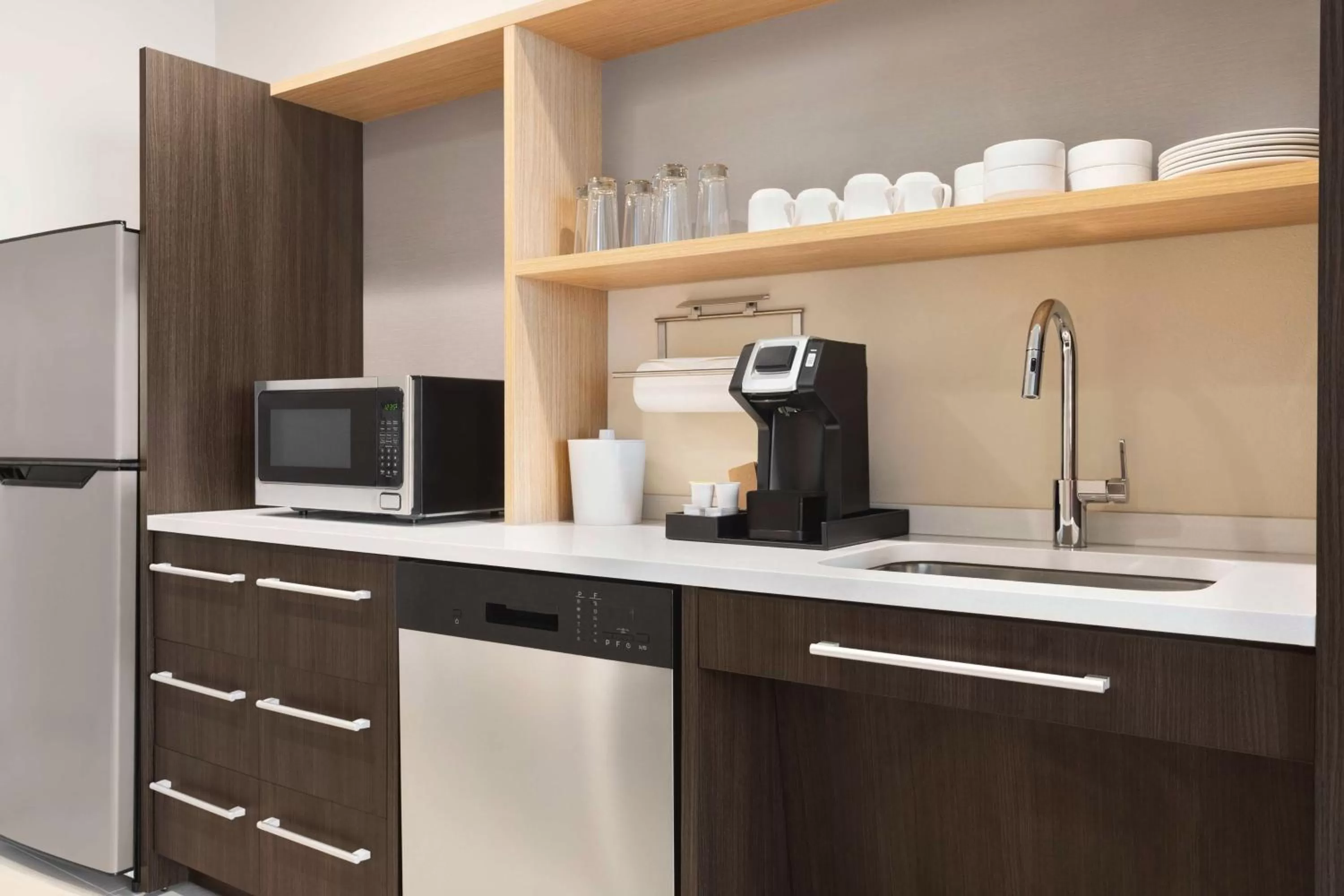 Kitchen or kitchenette in Home2 Suites By Hilton Nashville West End Avenue