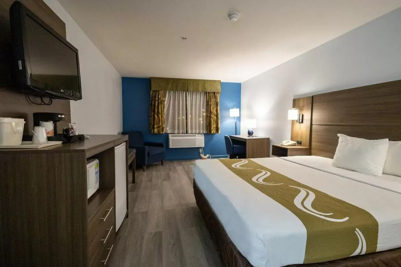 King Room - Non-Smoking in Quality Inn & Suites Tulare King Room - Non-Smoking in Quality Inn & Suites Tulare