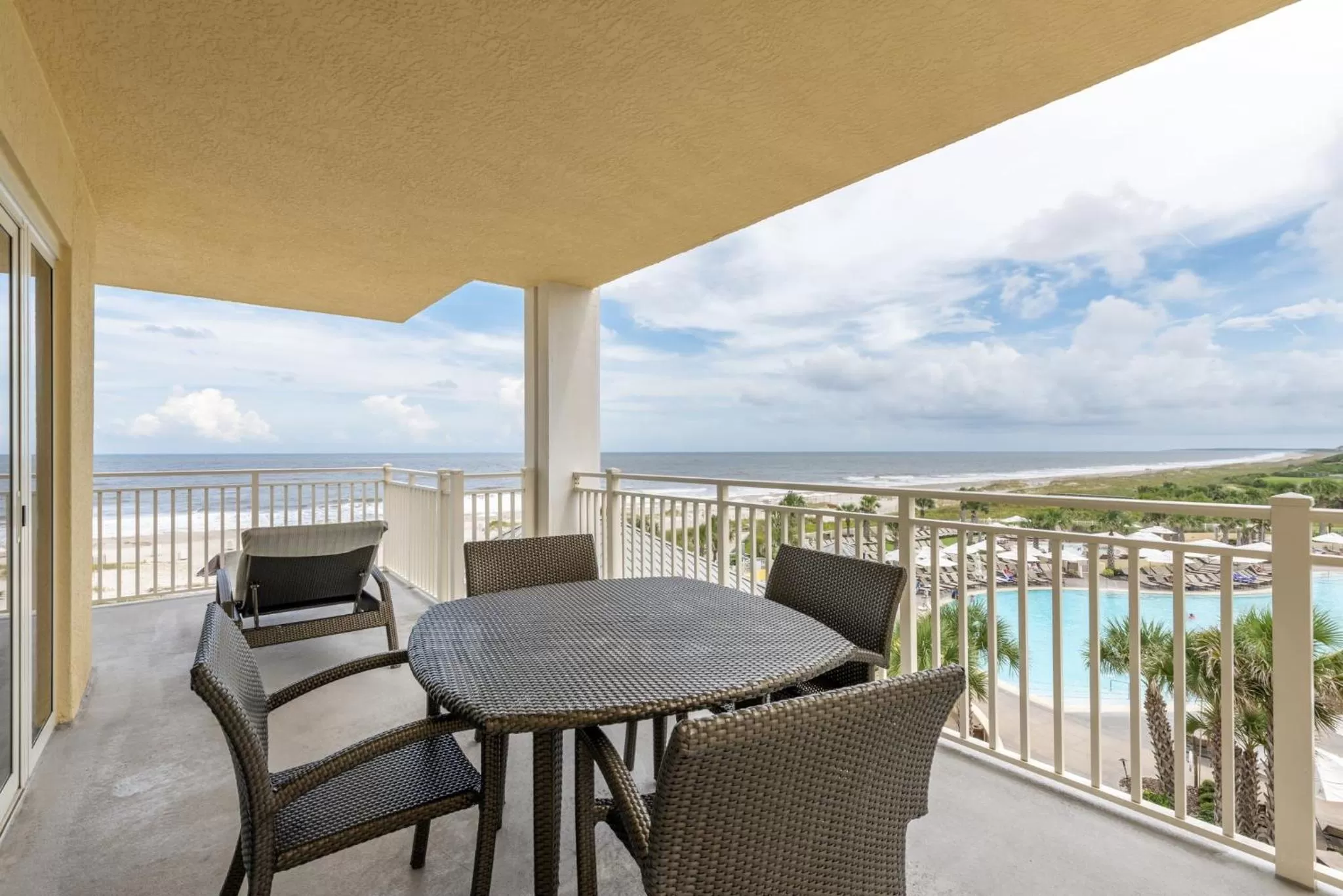 Bedroom, Balcony/Terrace in Omni Amelia Island Resort