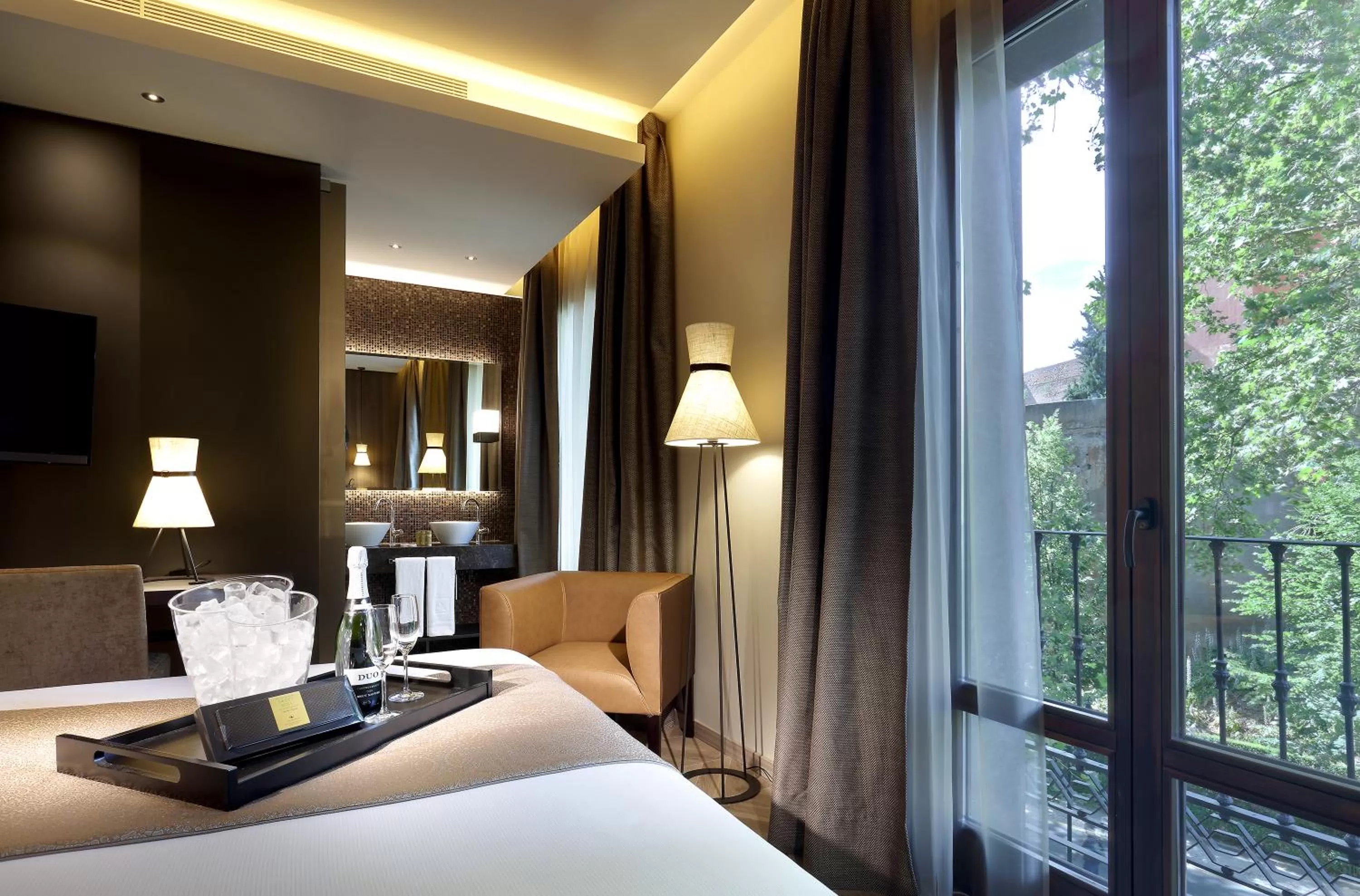 Photo of the whole room, Bed in Áurea Washington Irving by Eurostars Hotel Company