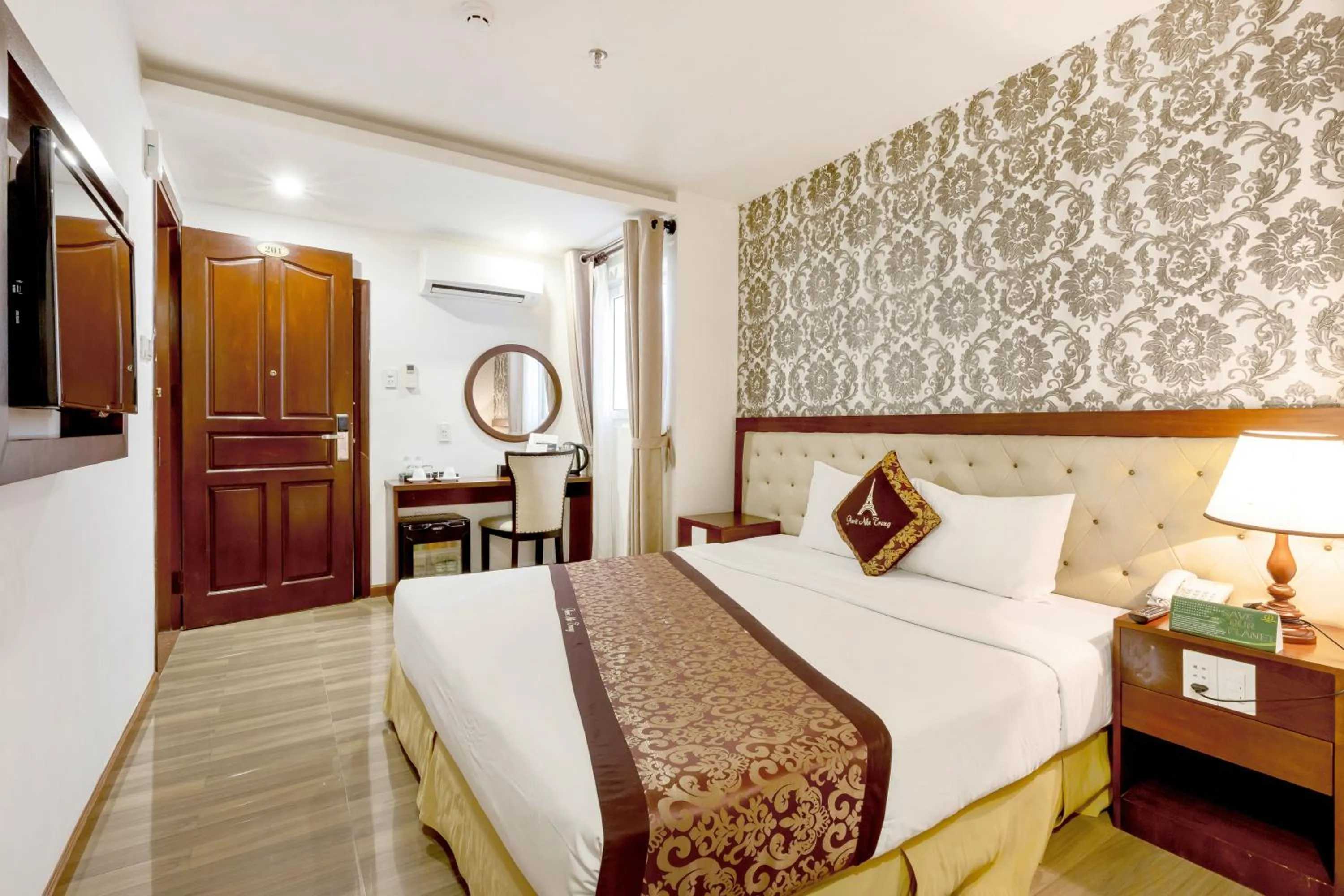 Bedroom, Bed in Paris Luxury Hotel & Apartment Nha Trang