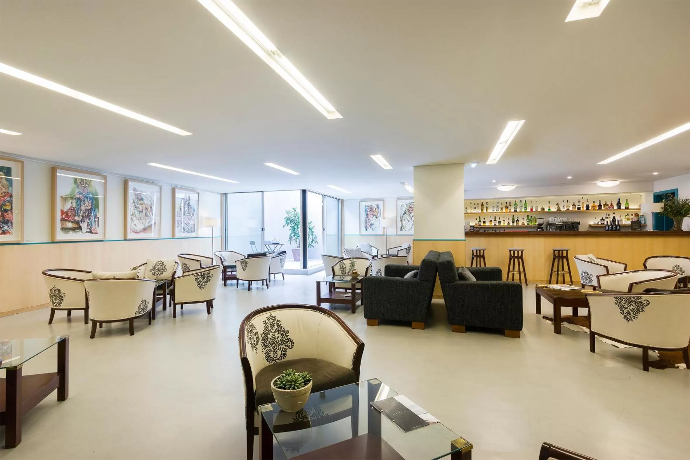 Coffee/tea facilities in Hotel Meira