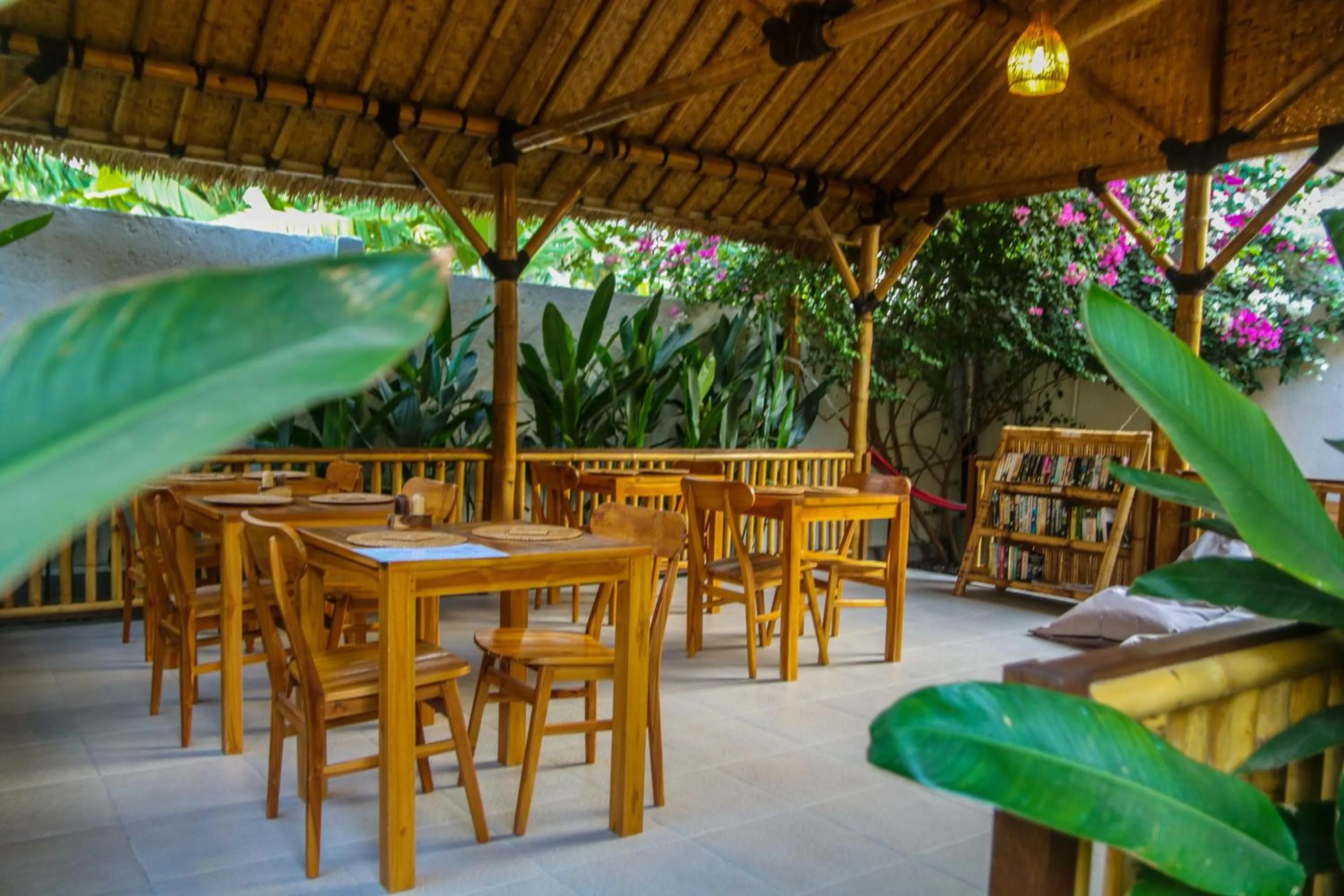 Restaurant/places to eat in Cozy Cottages Lombok