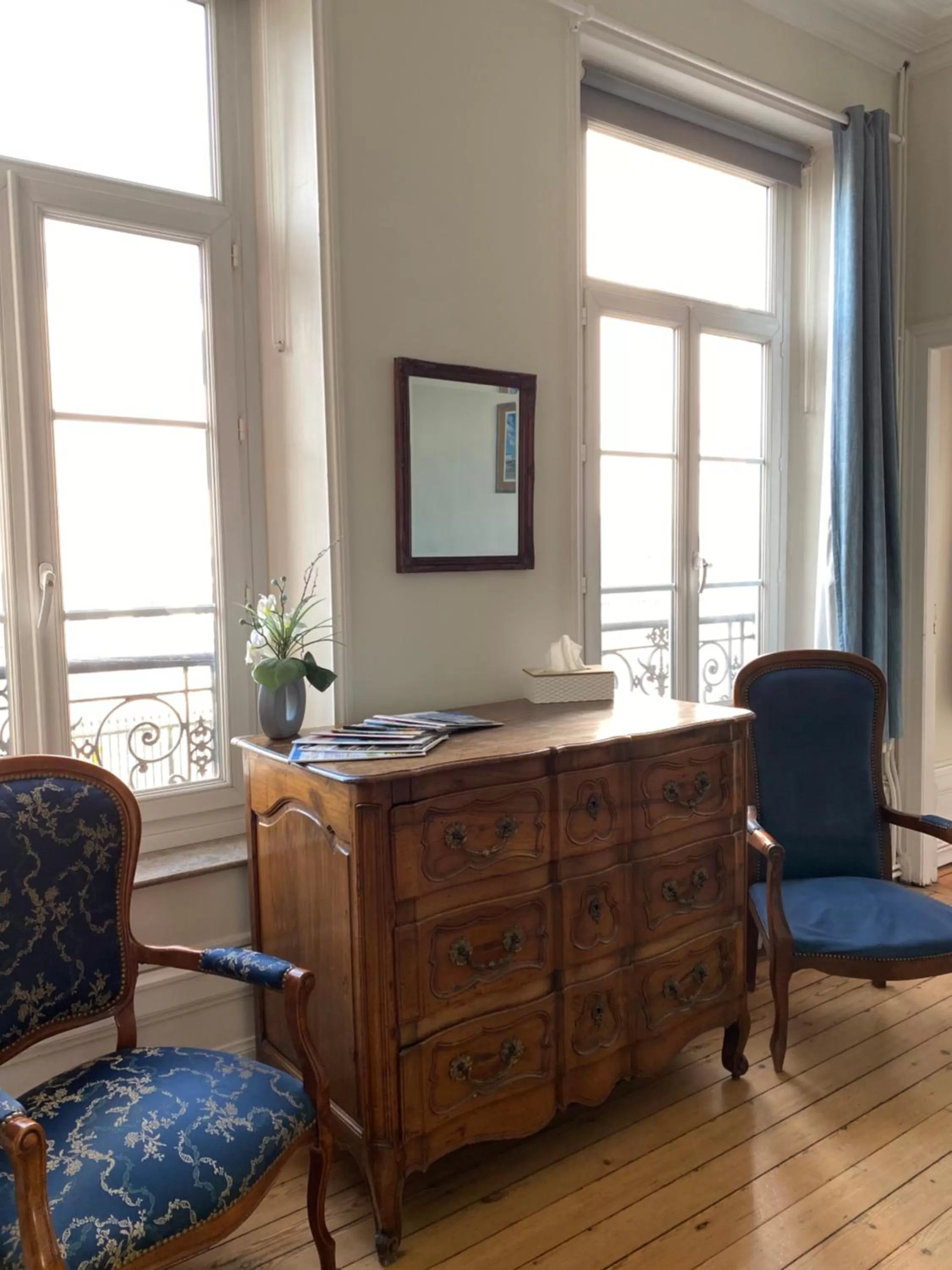 Seating area in Chambres d'Hôtes Au coin du spa