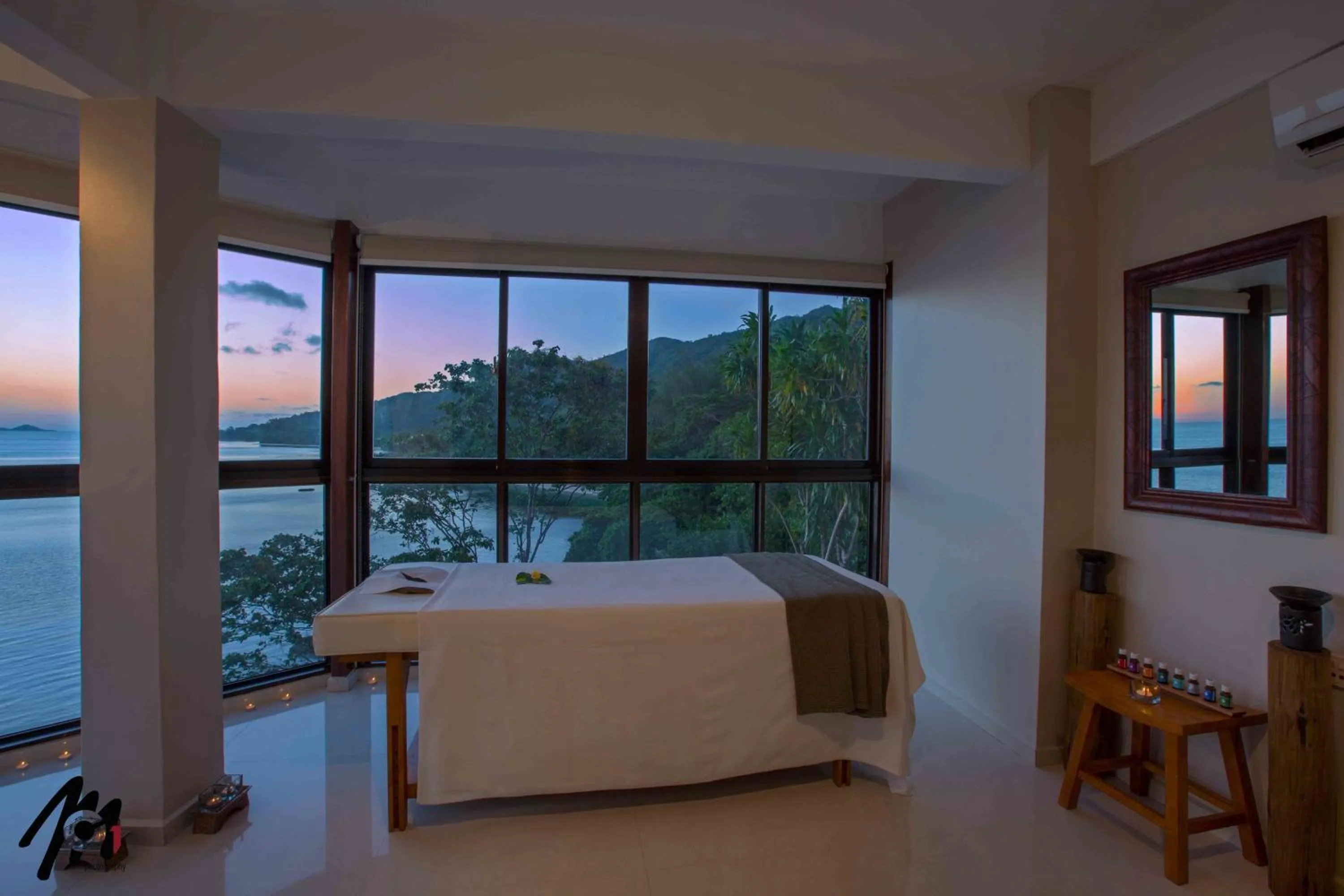 Massage in Coco de Mer Hotel and Black Parrot Suites