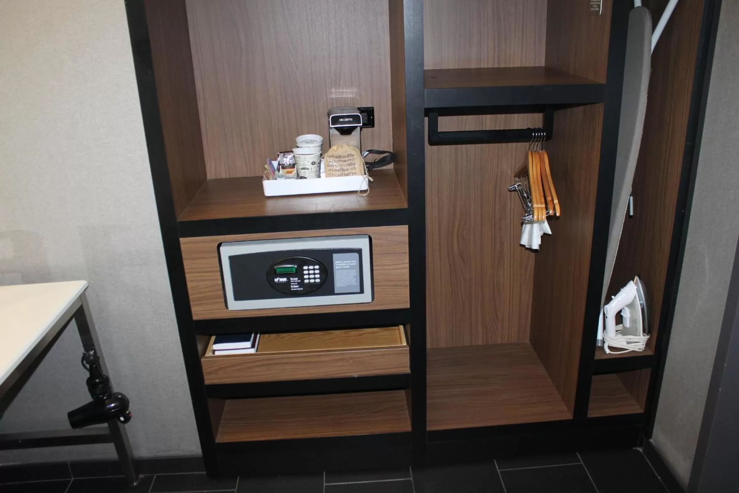 furniture in Aloft Syracuse Inner Harbor