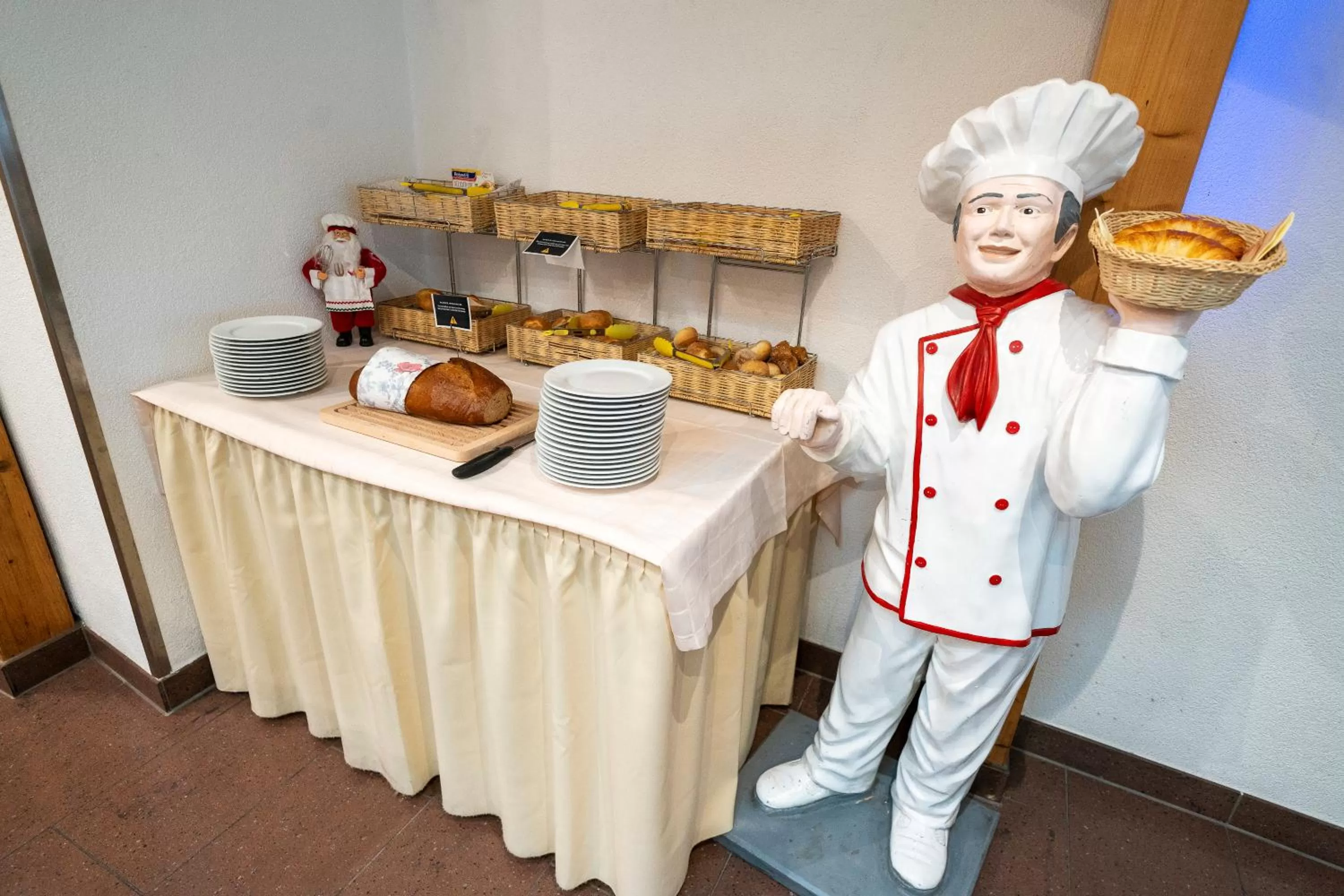 Breakfast in Hotel Post