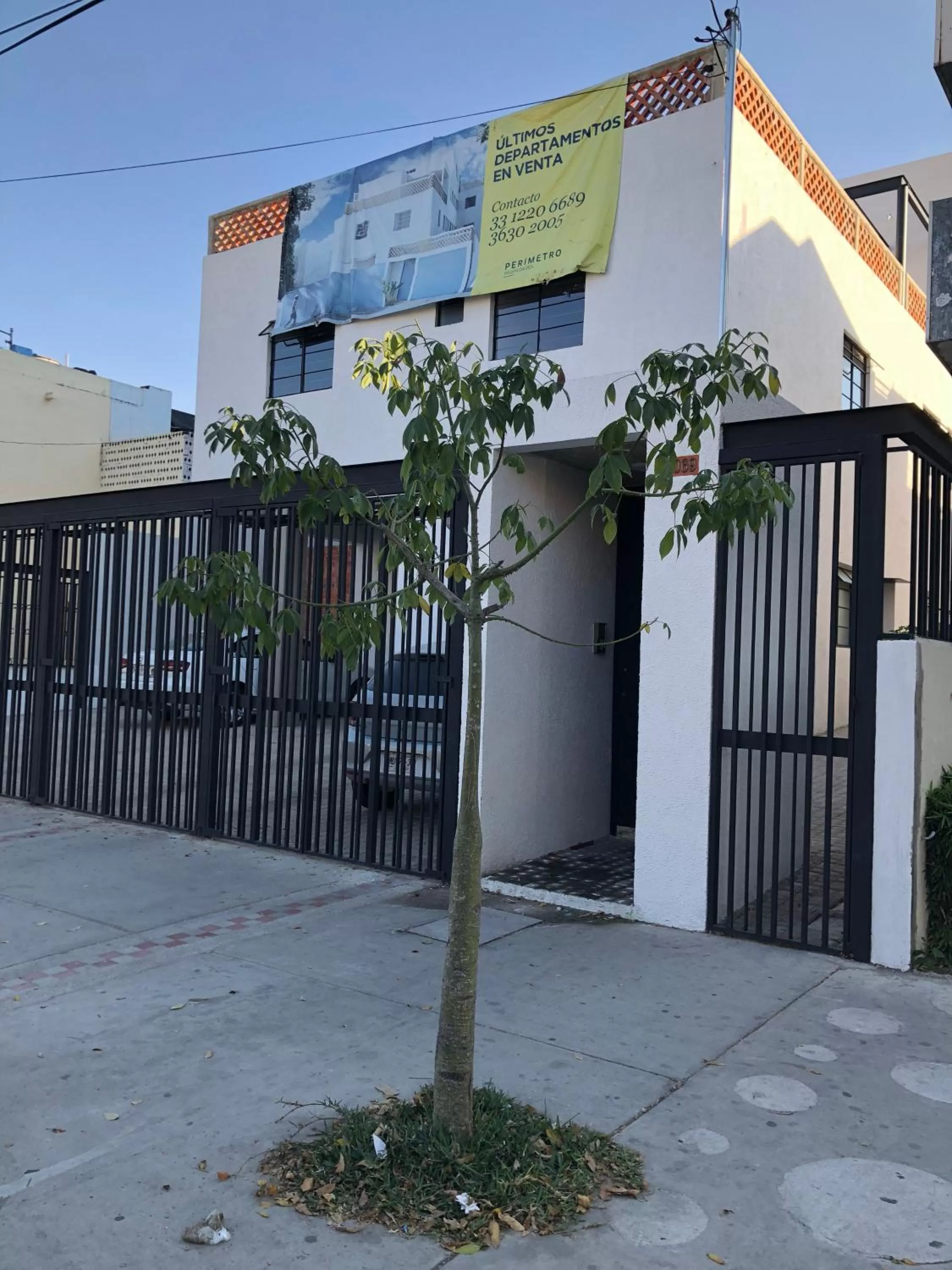 Facade/entrance in Casa Nican by Barrio Mexico