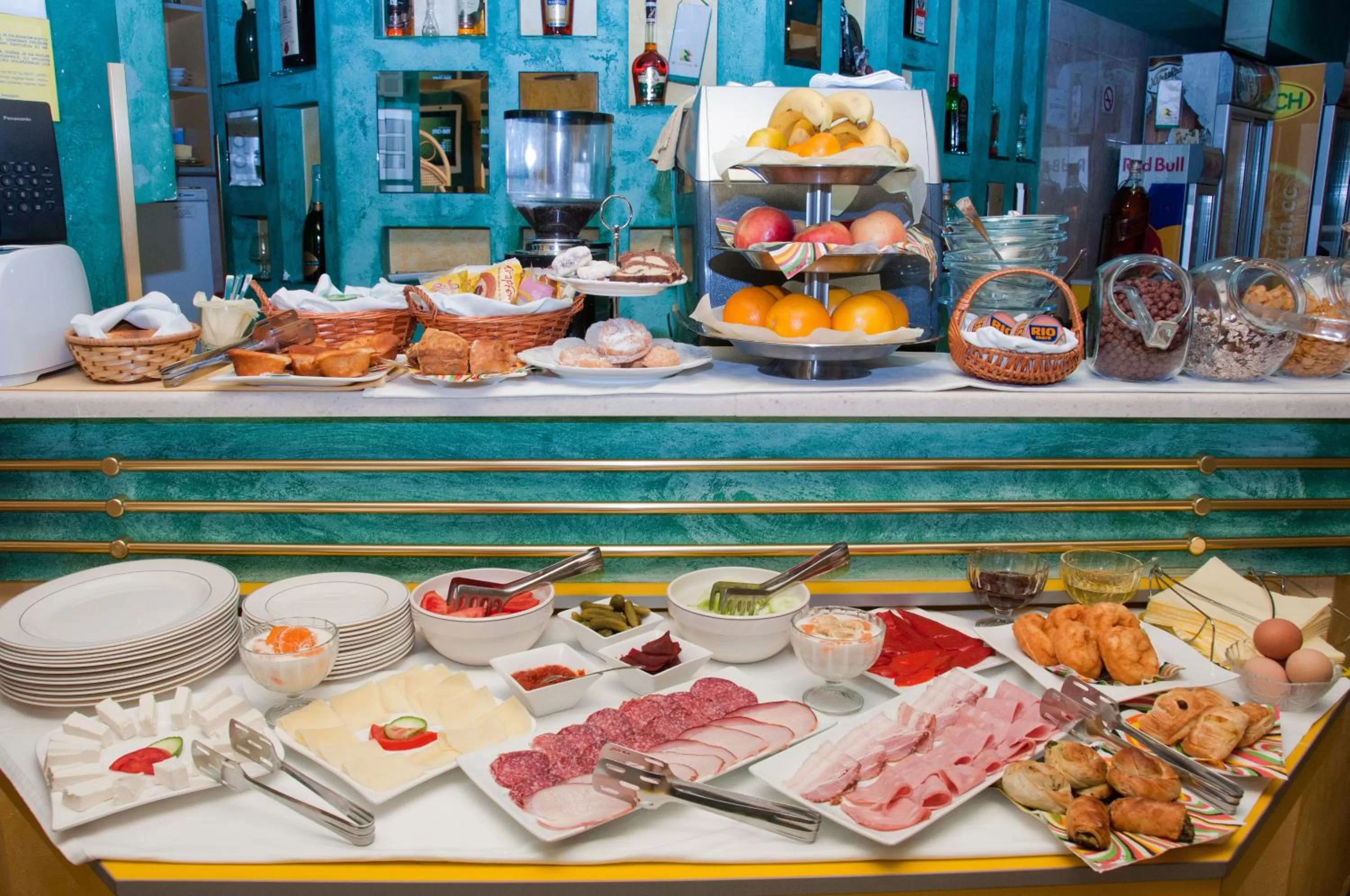 Food and drinks in Hotel Kerber