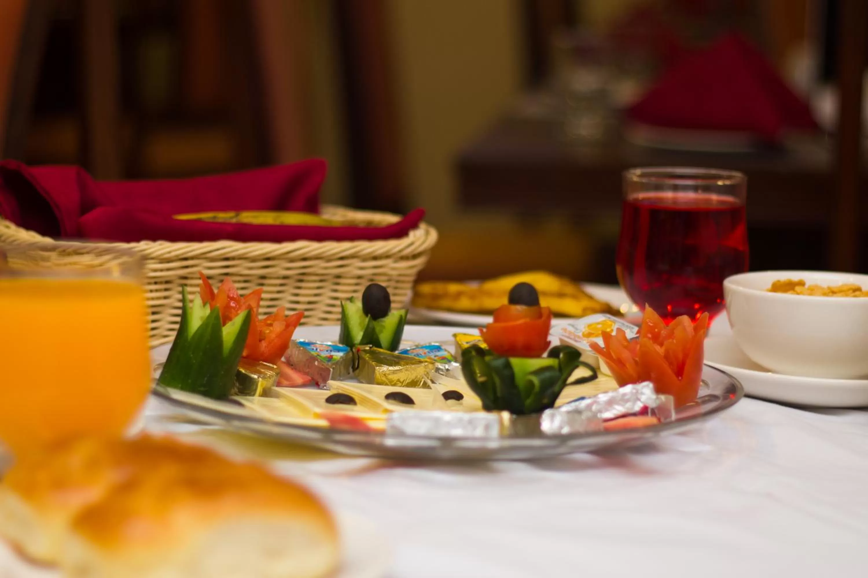 Food and drinks in S Chalet Islamabad