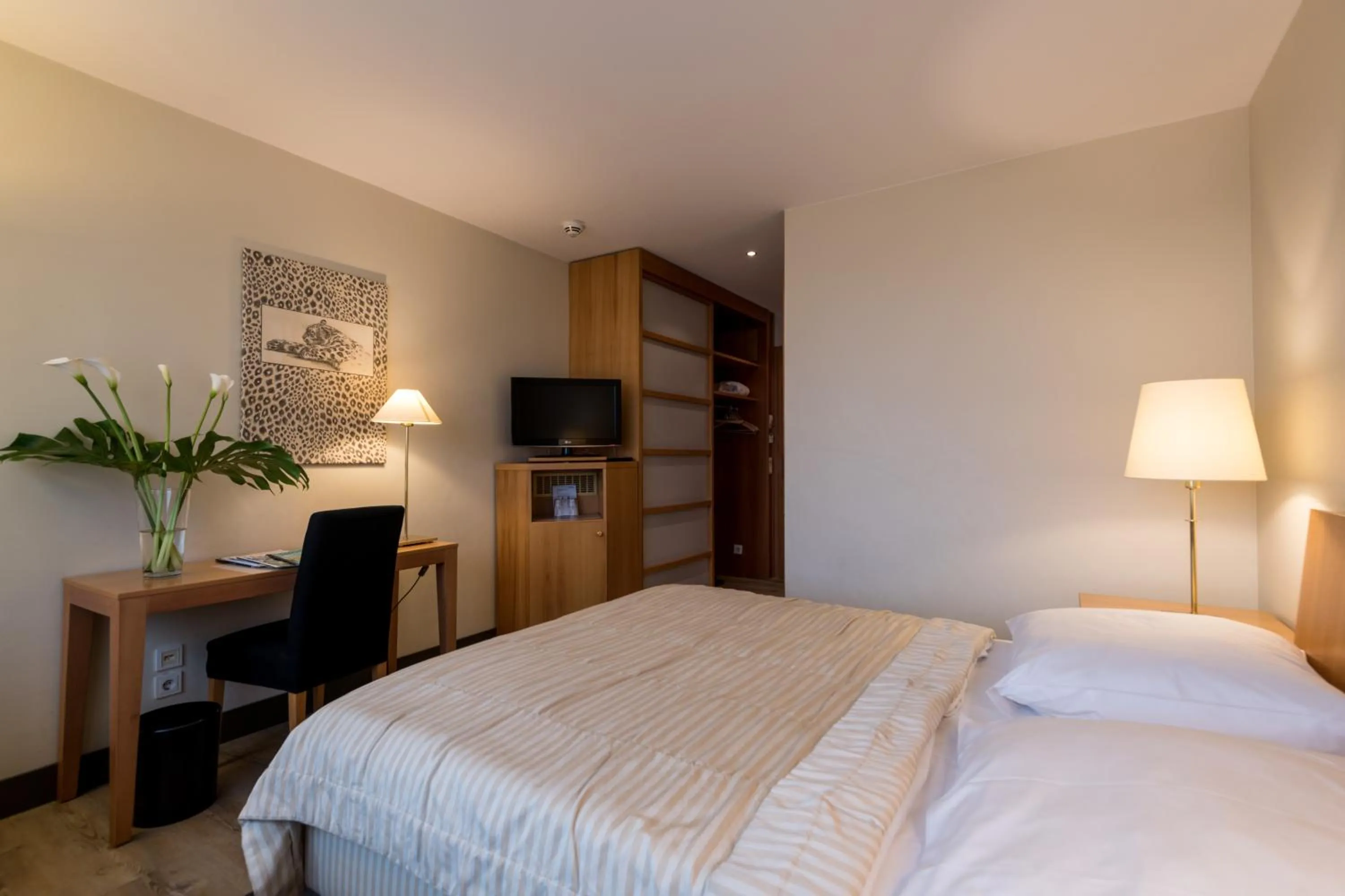 TV and multimedia, Bed in relexa hotel Stuttgarter Hof
