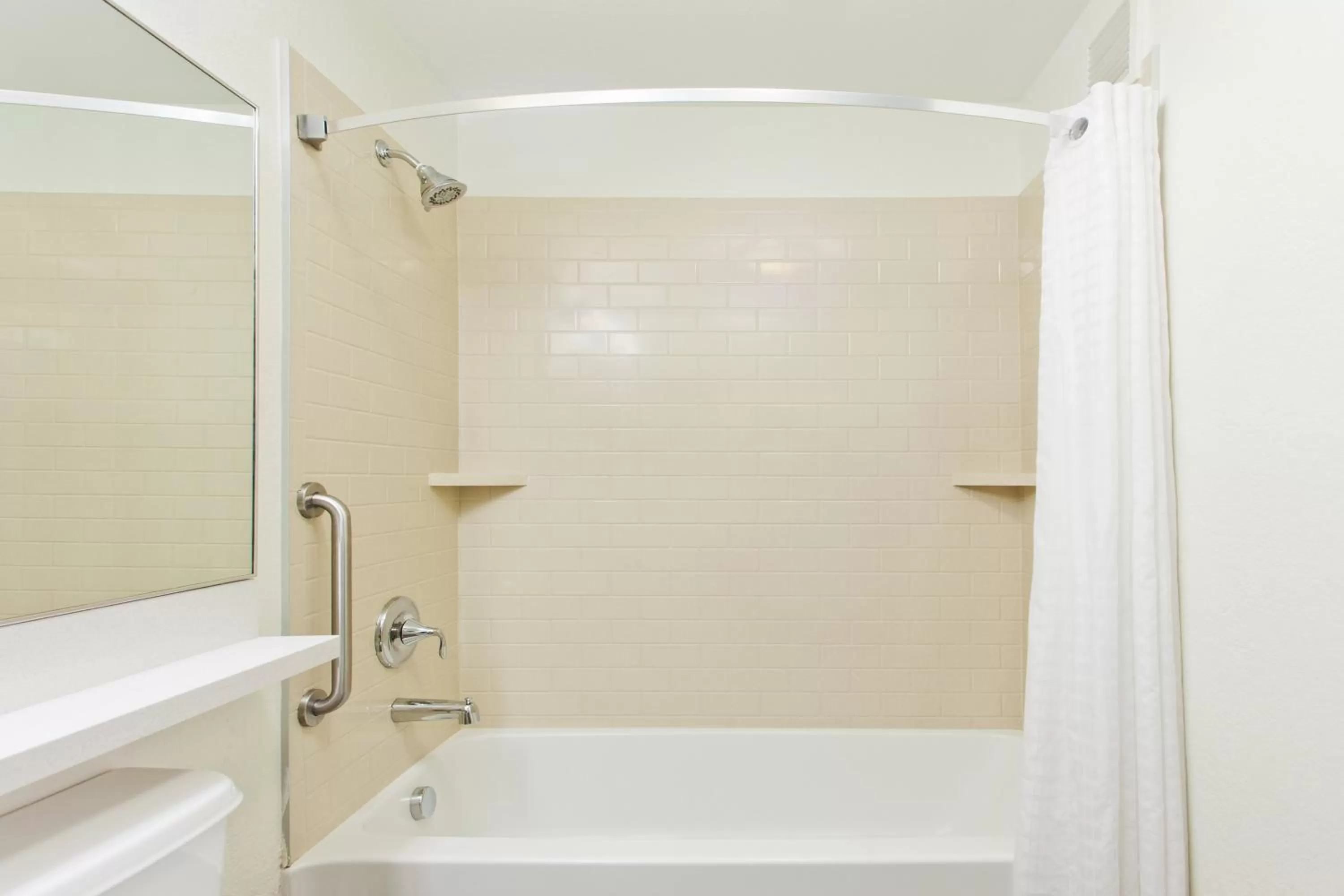 Bathroom in Sonesta Simply Suites Philadelphia Willow Grove