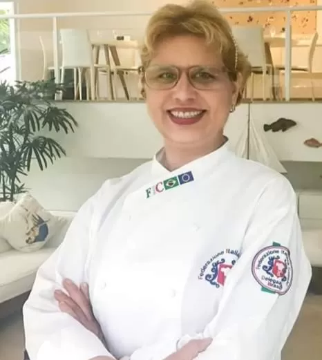 Staff in Guest House Guarujá