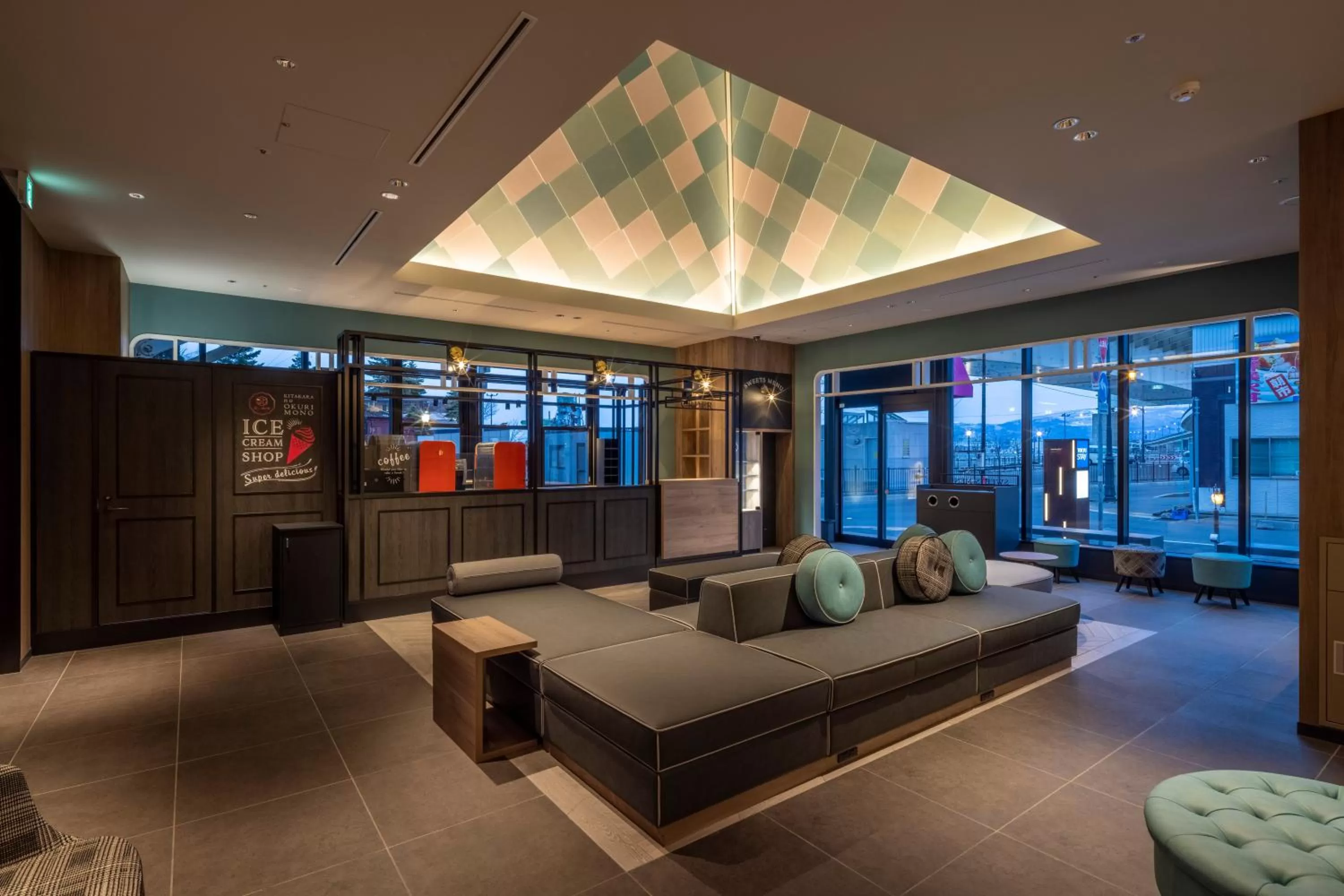 Lobby or reception in Tokyu Stay Hakodate Asaichi Akarinoyu