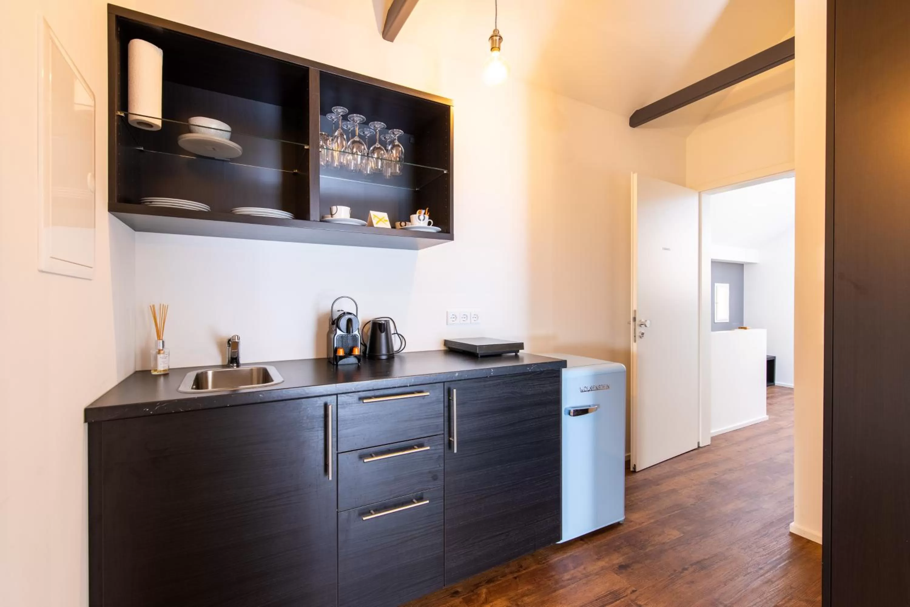 Kitchen/Kitchenette in Luxstay Bad Nauheim - Self-Check-In