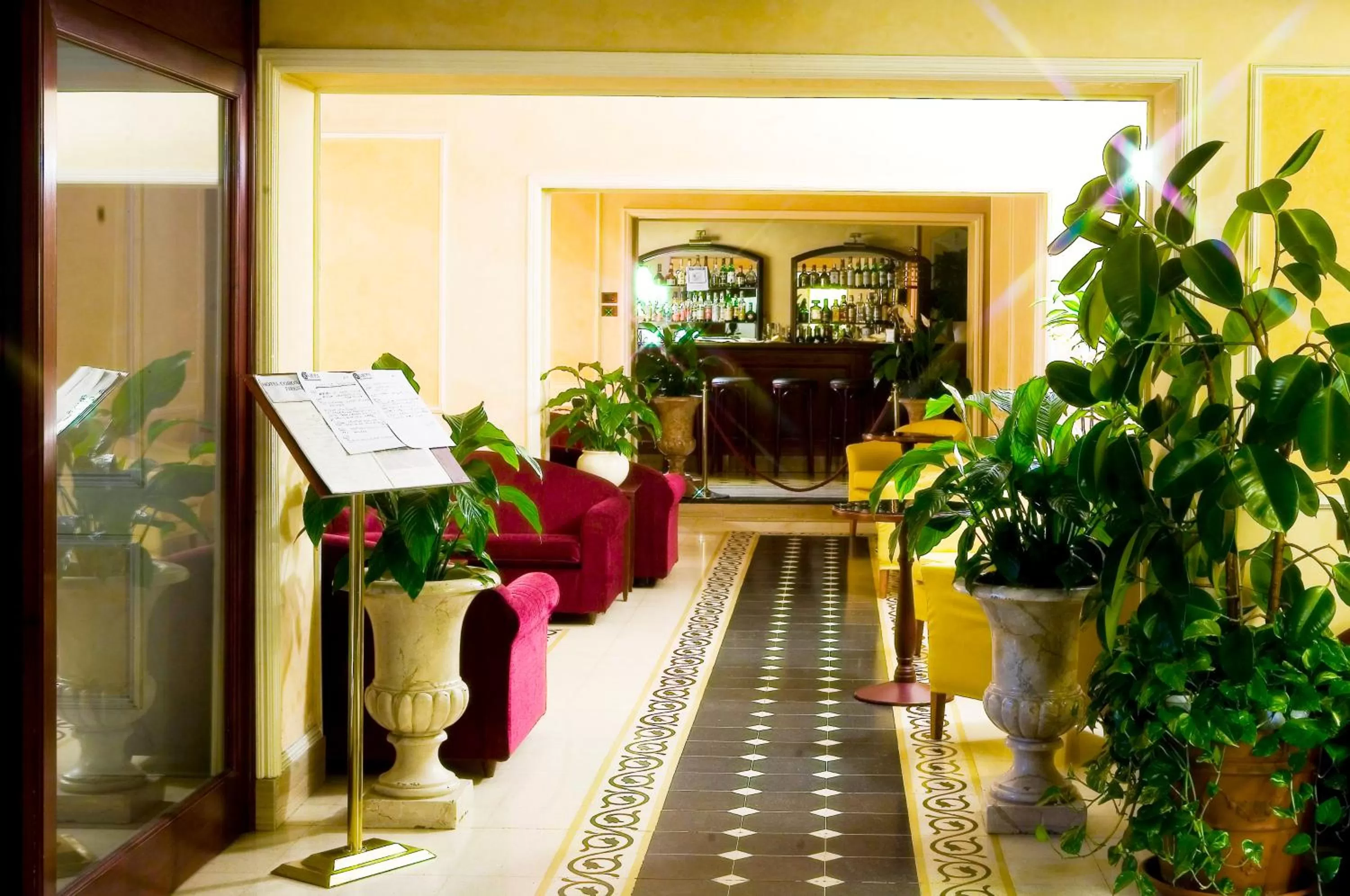 Lobby or reception in Corona D'Italia
