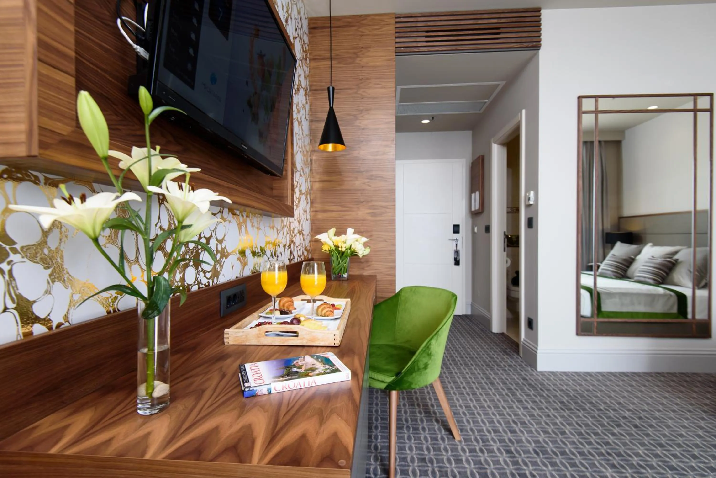 Bedroom, Bed in Royal Neptun Hotel