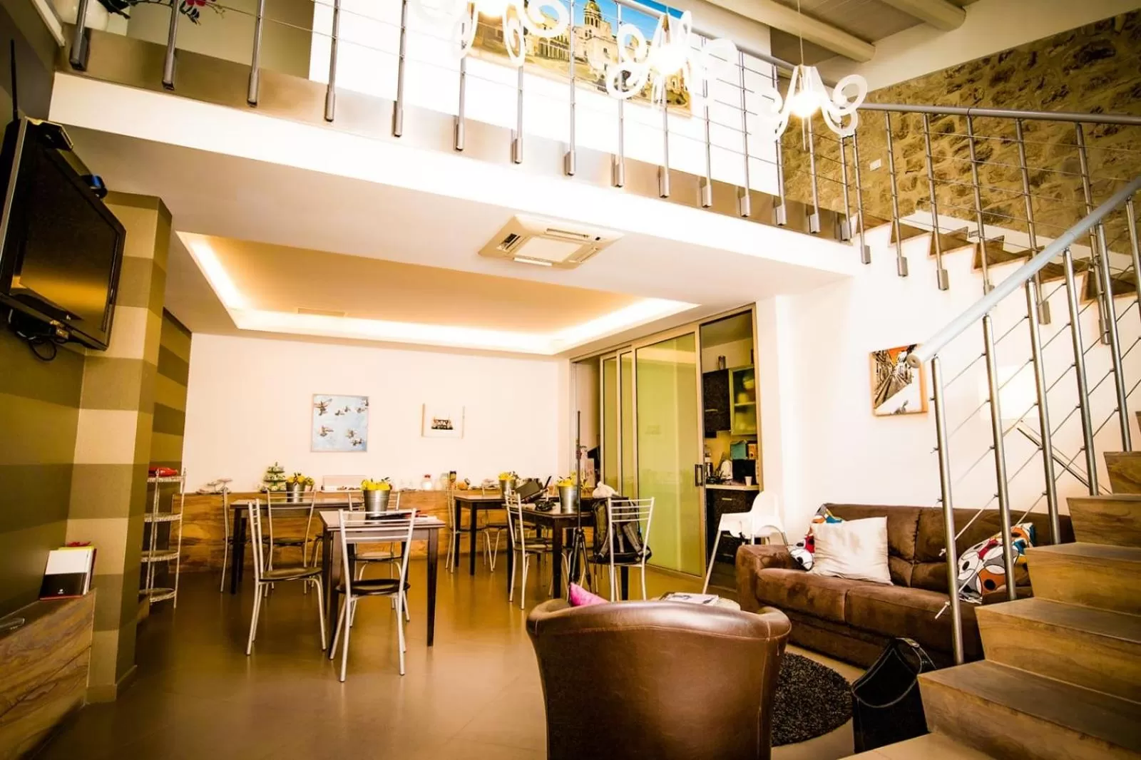 Restaurant/Places to Eat in Abraxia B&B