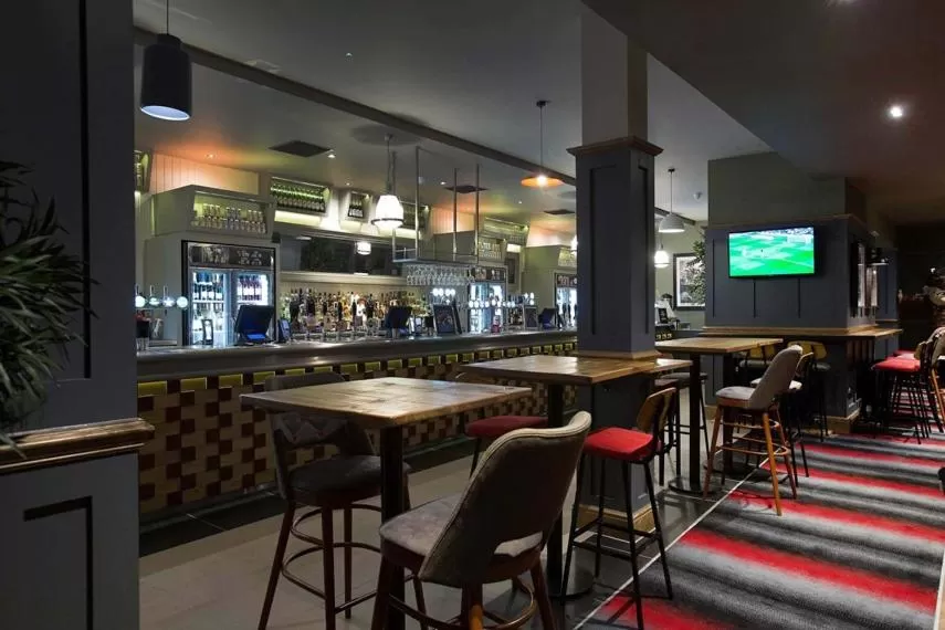 Restaurant/Places to Eat in Jolly's Hotel Wetherspoon