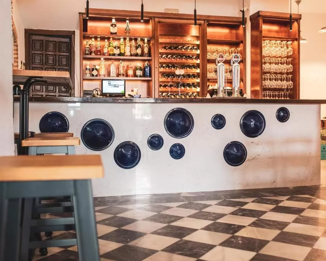 Restaurant/places to eat in Alvar Fañez