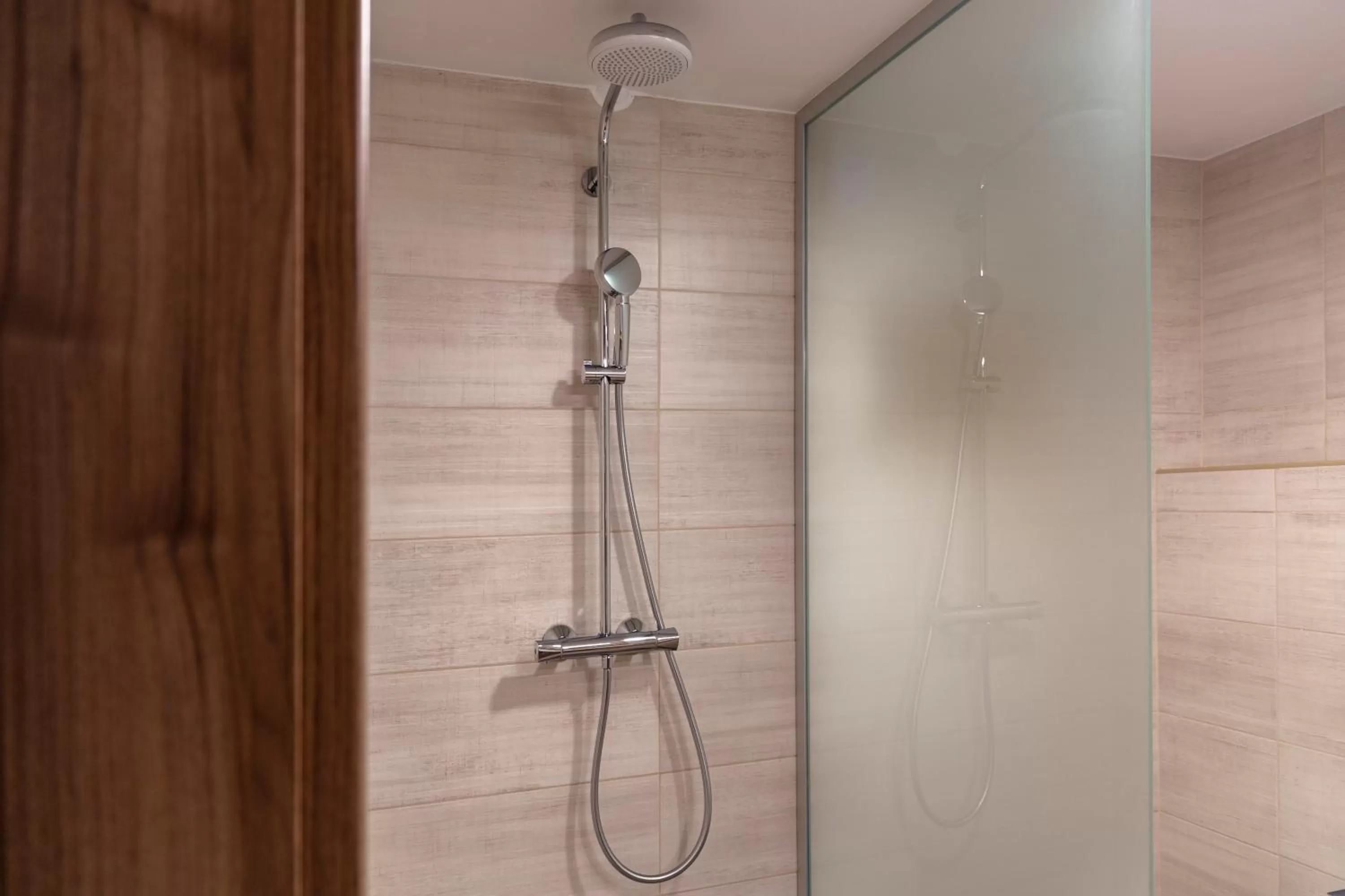 Shower in Vila Marin Miler