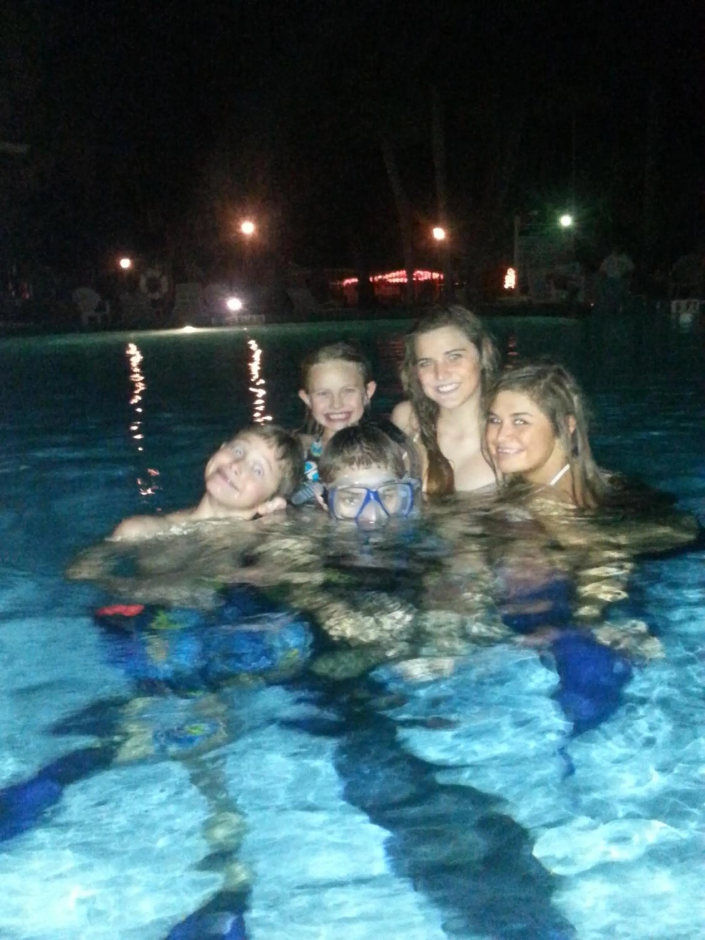 Swimming pool in Homestead Motel