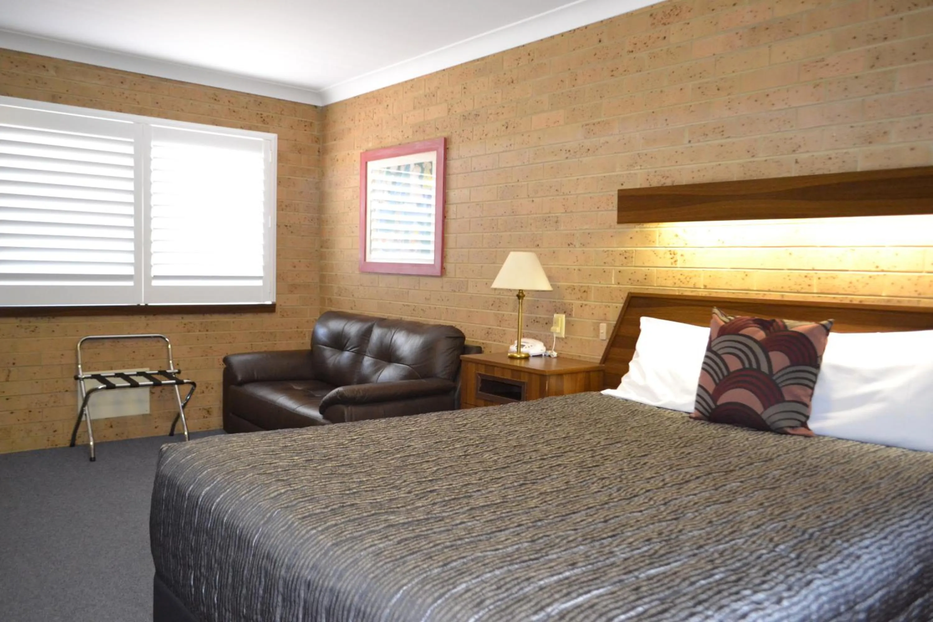 Bedroom, Bed in Tamworth Motor Inn & Cabins