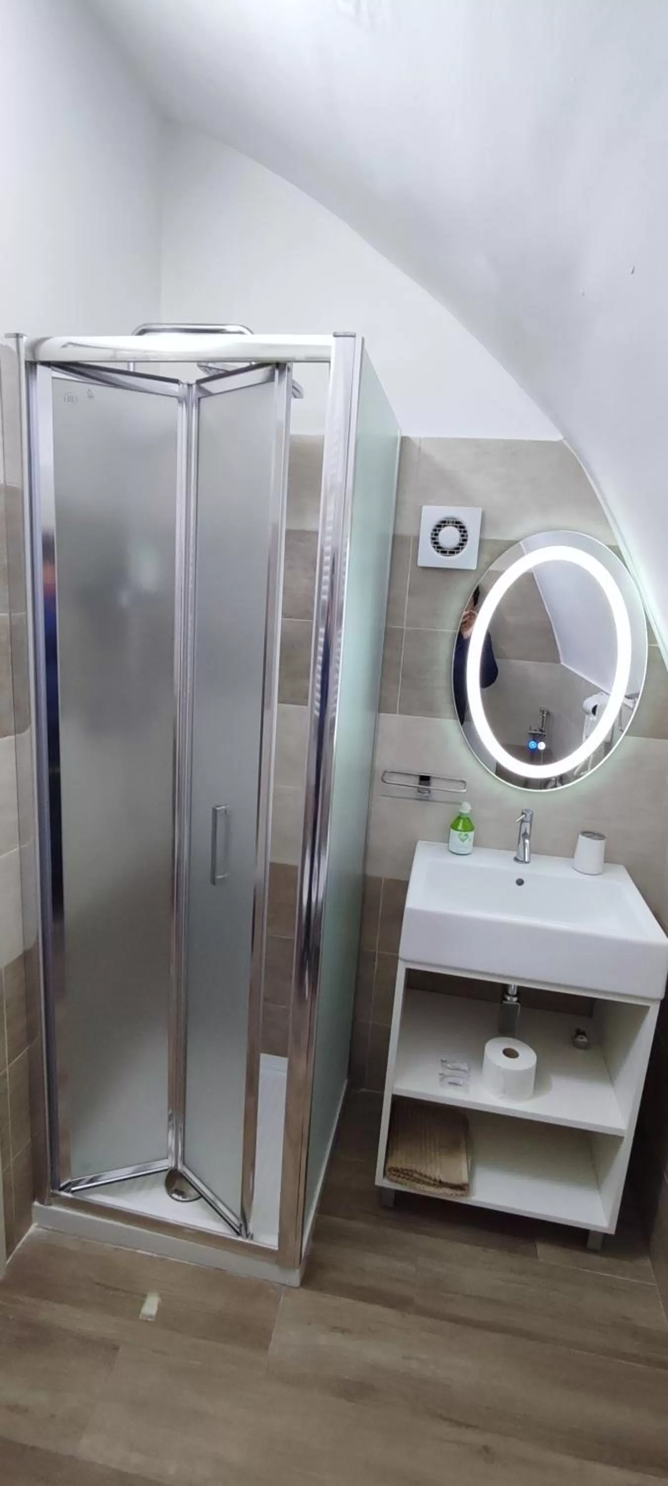 Shower in Comeacasa B&B