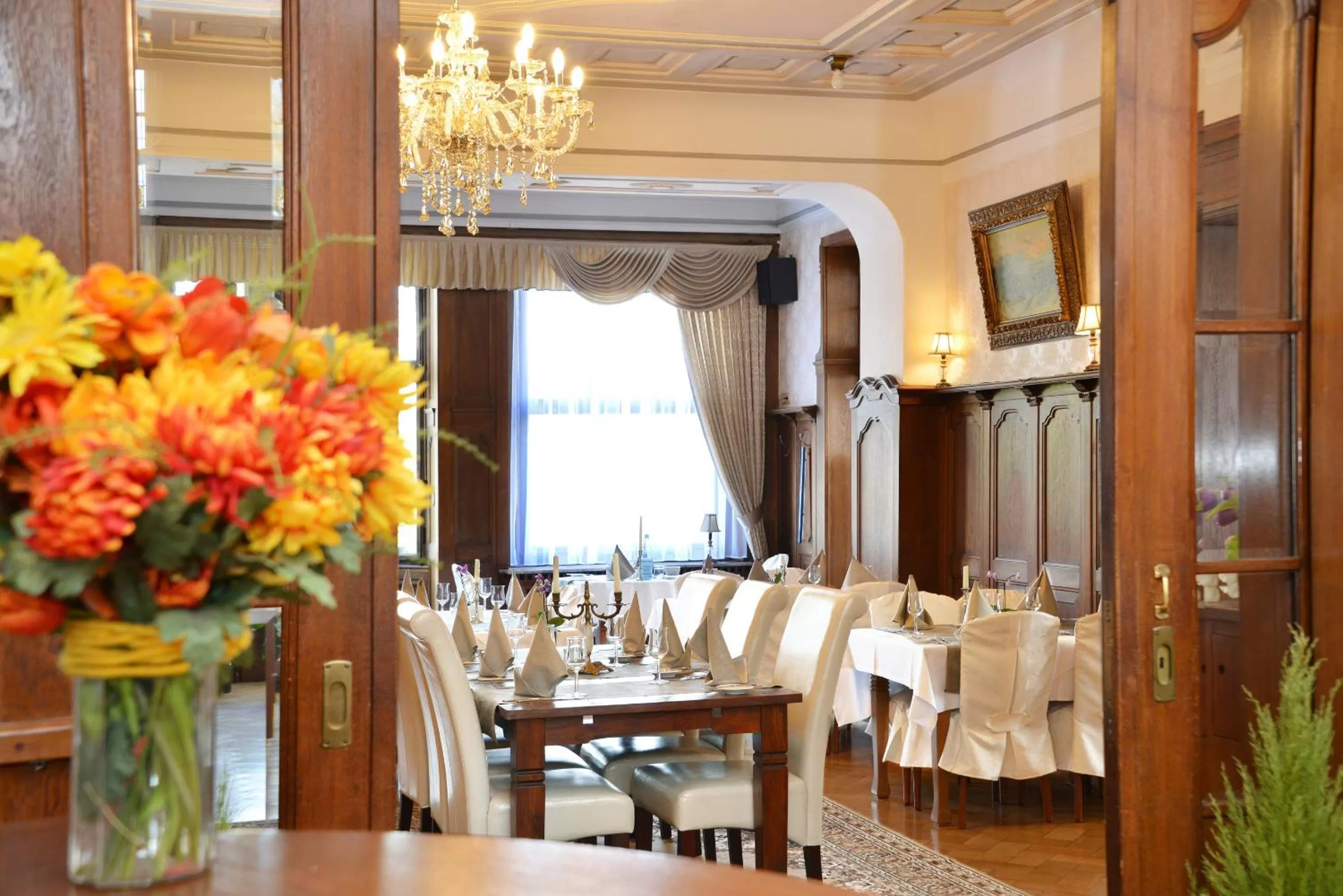 Restaurant/places to eat in Villa Oranien