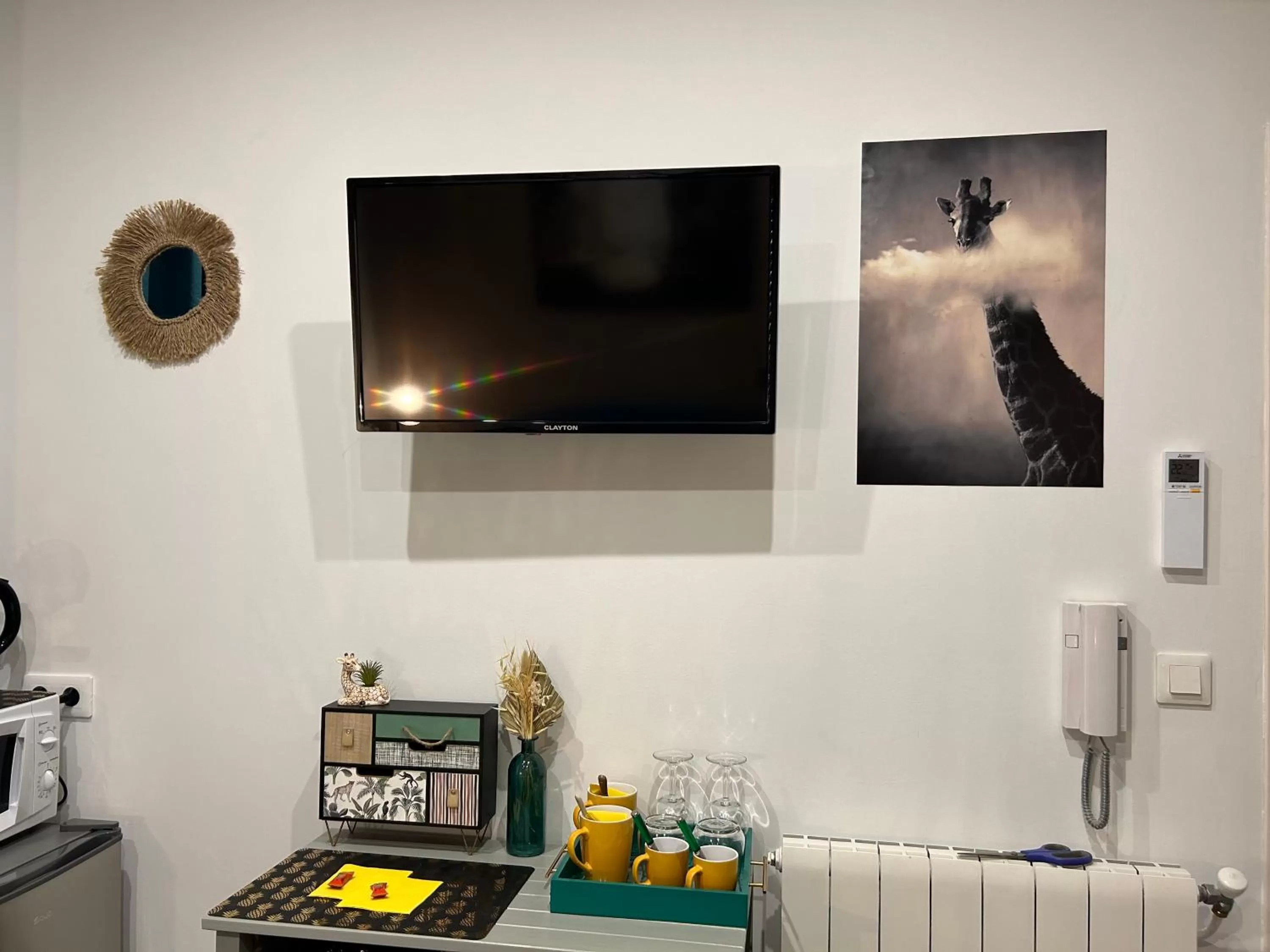 TV/Entertainment Center in LA MADDYSON