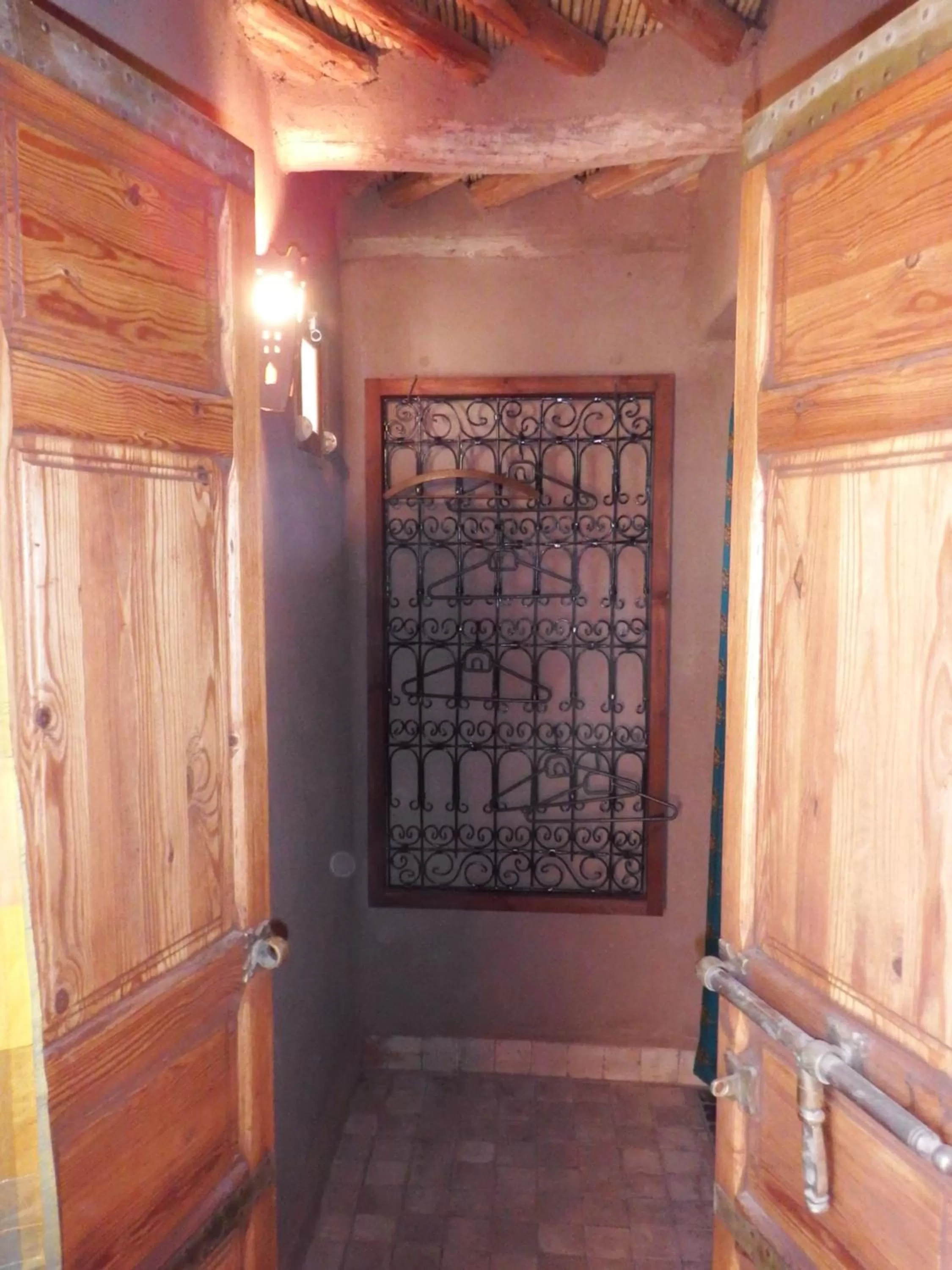 Area and facilities in Dar Paru