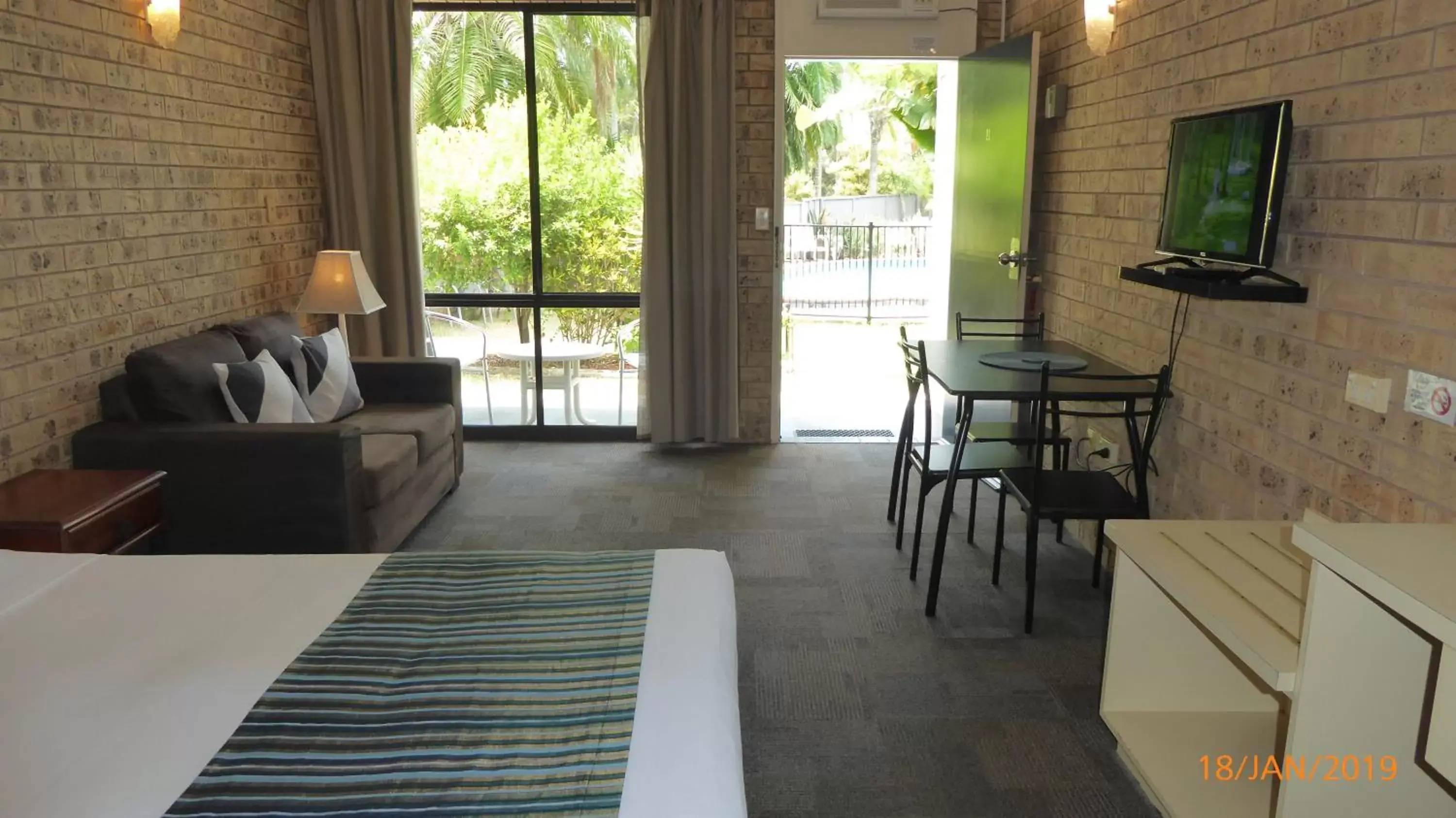 Queen Room in Tower Court Motel - adults only haven Queen Room in Tower Court Motel - adults only haven