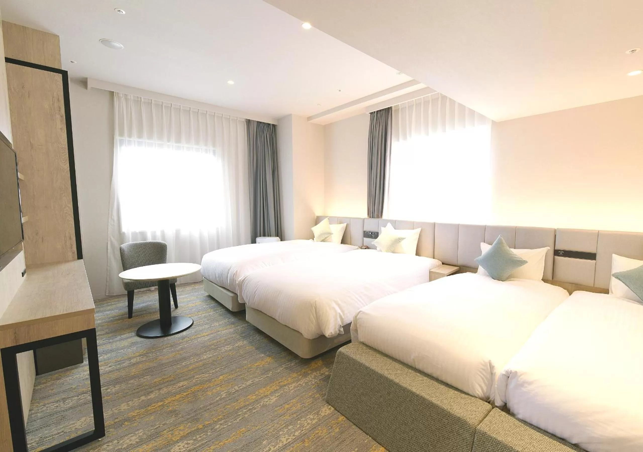 Bed in Oriental Hotel Fukuoka Hakata Station